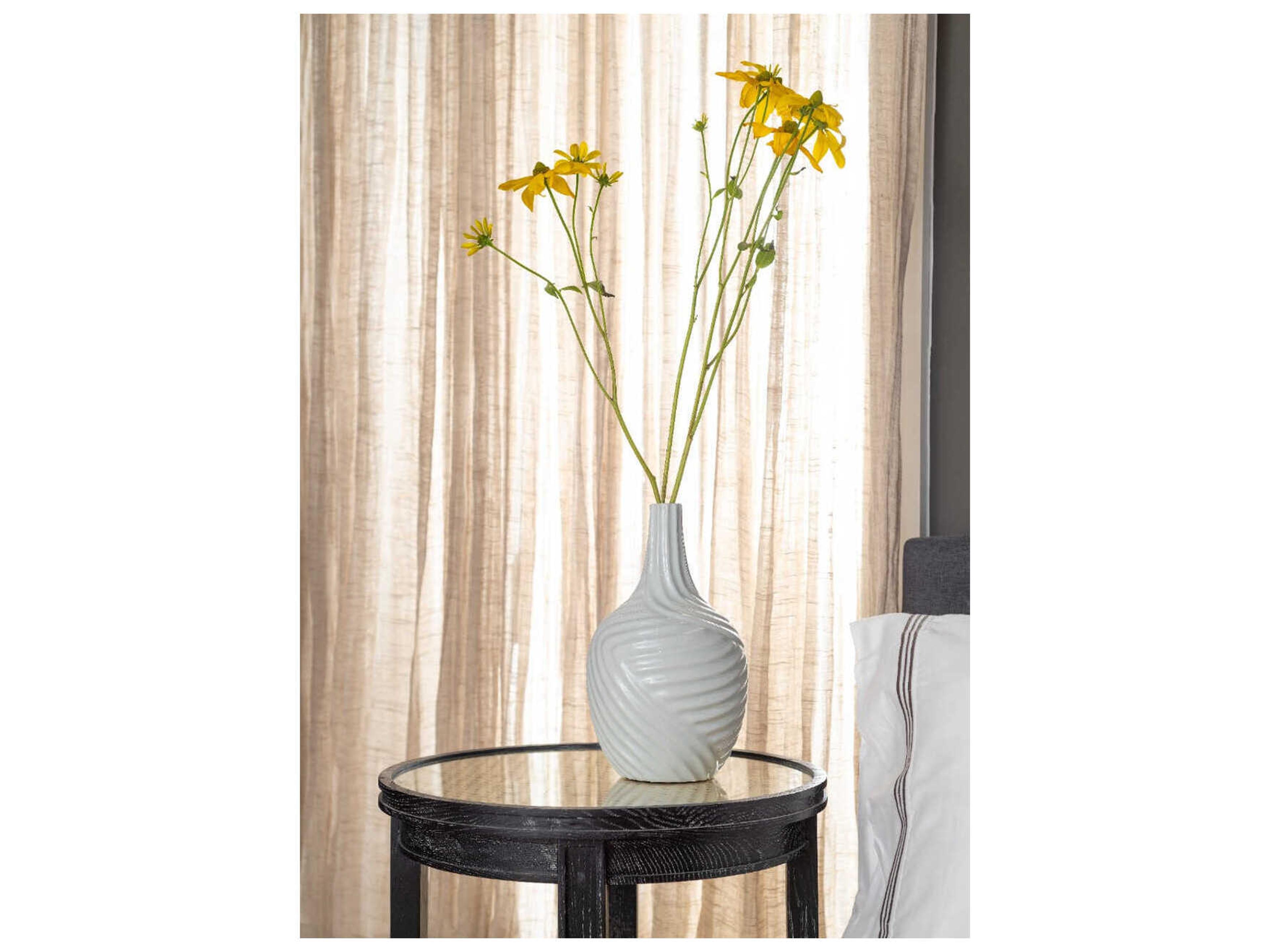 Villa & House White Vase