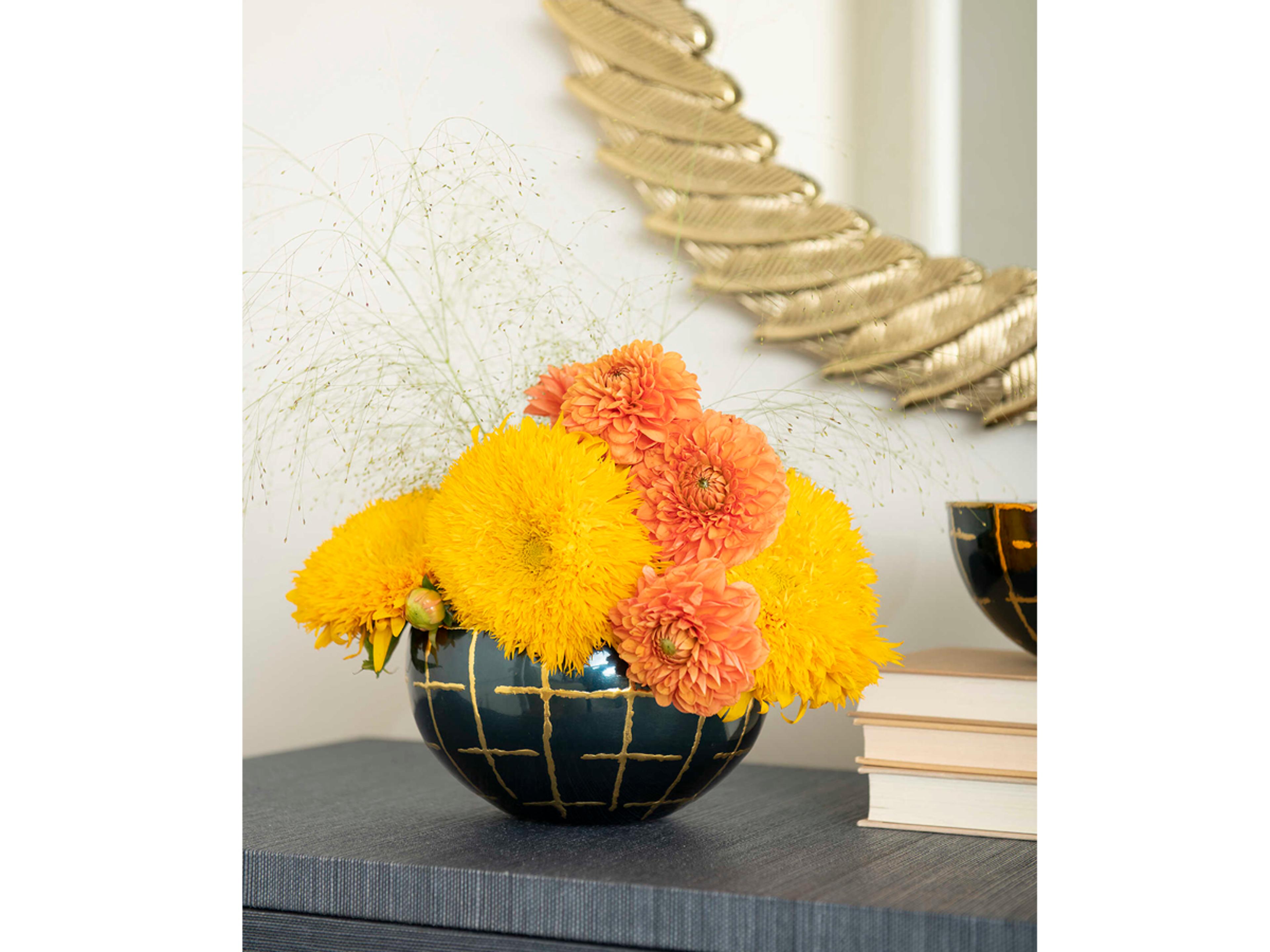 Villa & House Loom Anthracite / Brass 7" Bowl