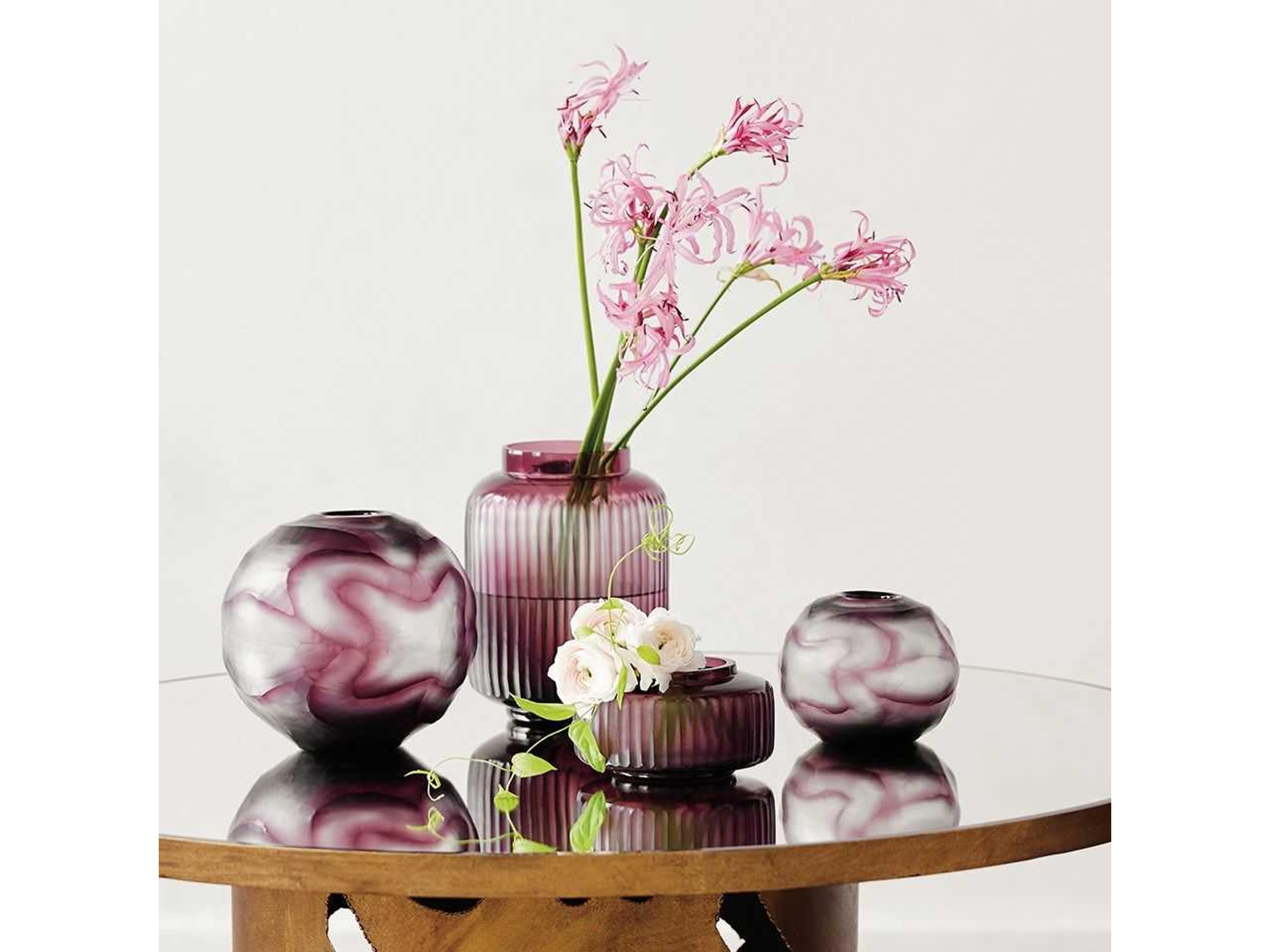 Villa & House Accent Lilac Vase