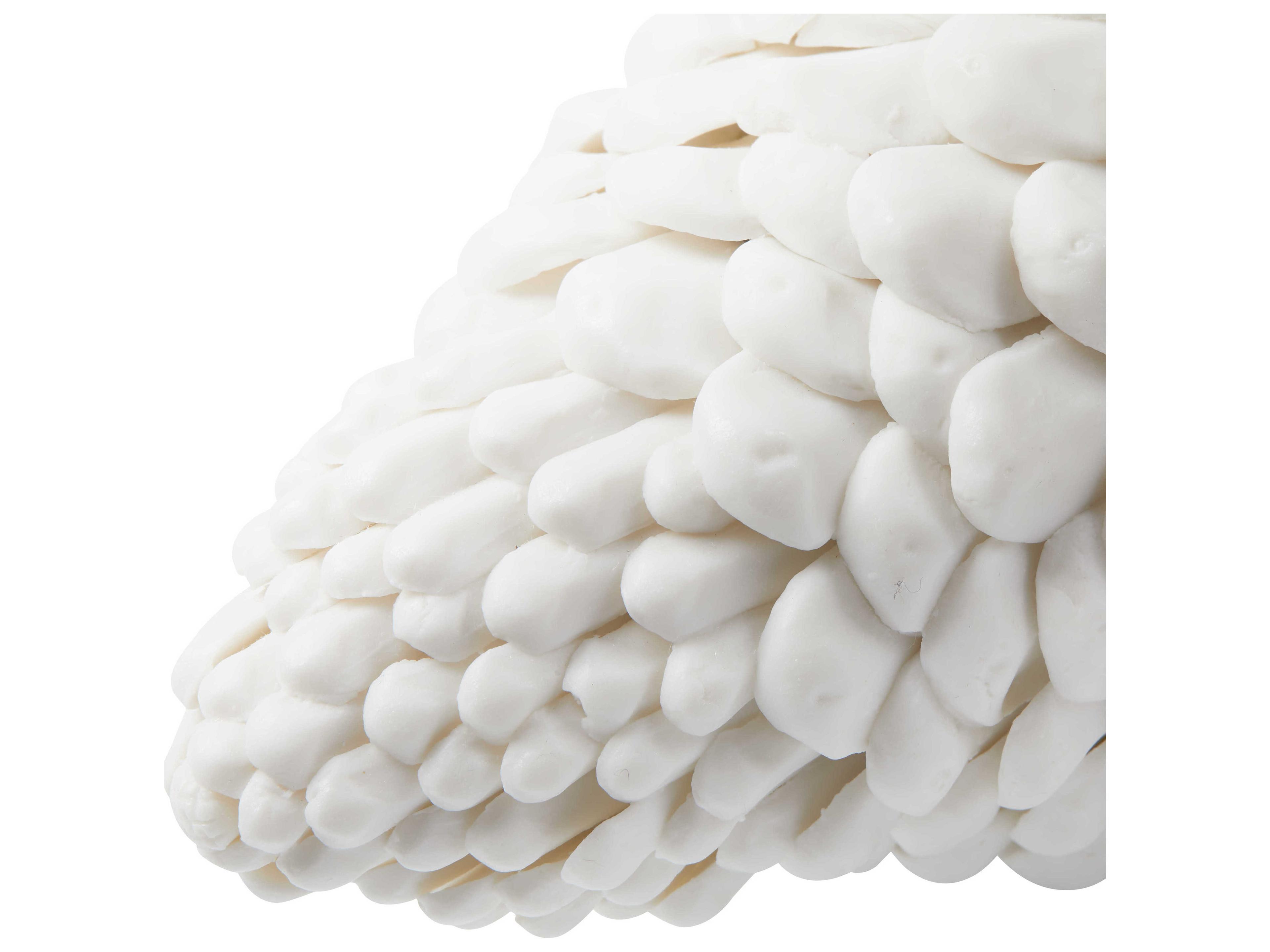 Villa & House Blanc De Chine Laying Pine Cone