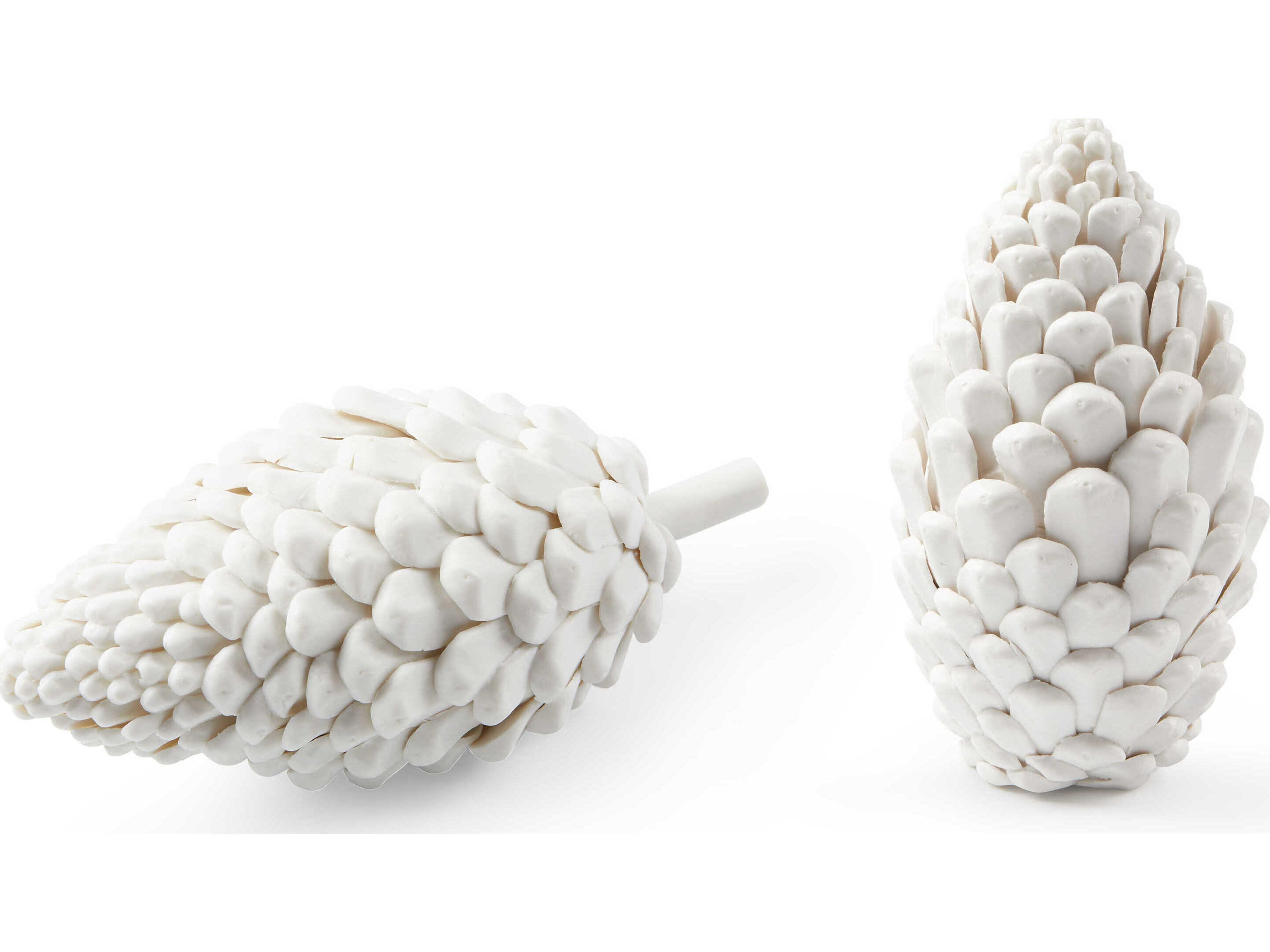 Villa & House Blanc De Chine Laying Pine Cone