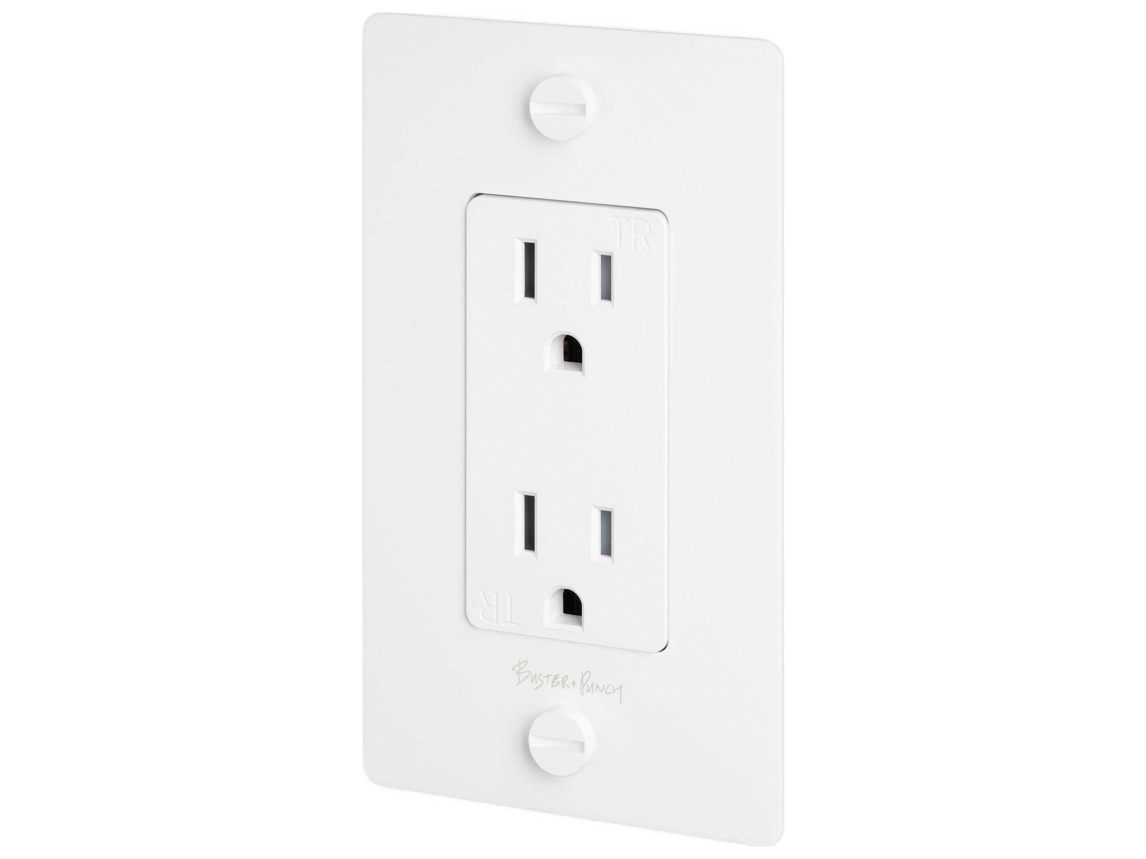 1G White Outlet with B+P Logo