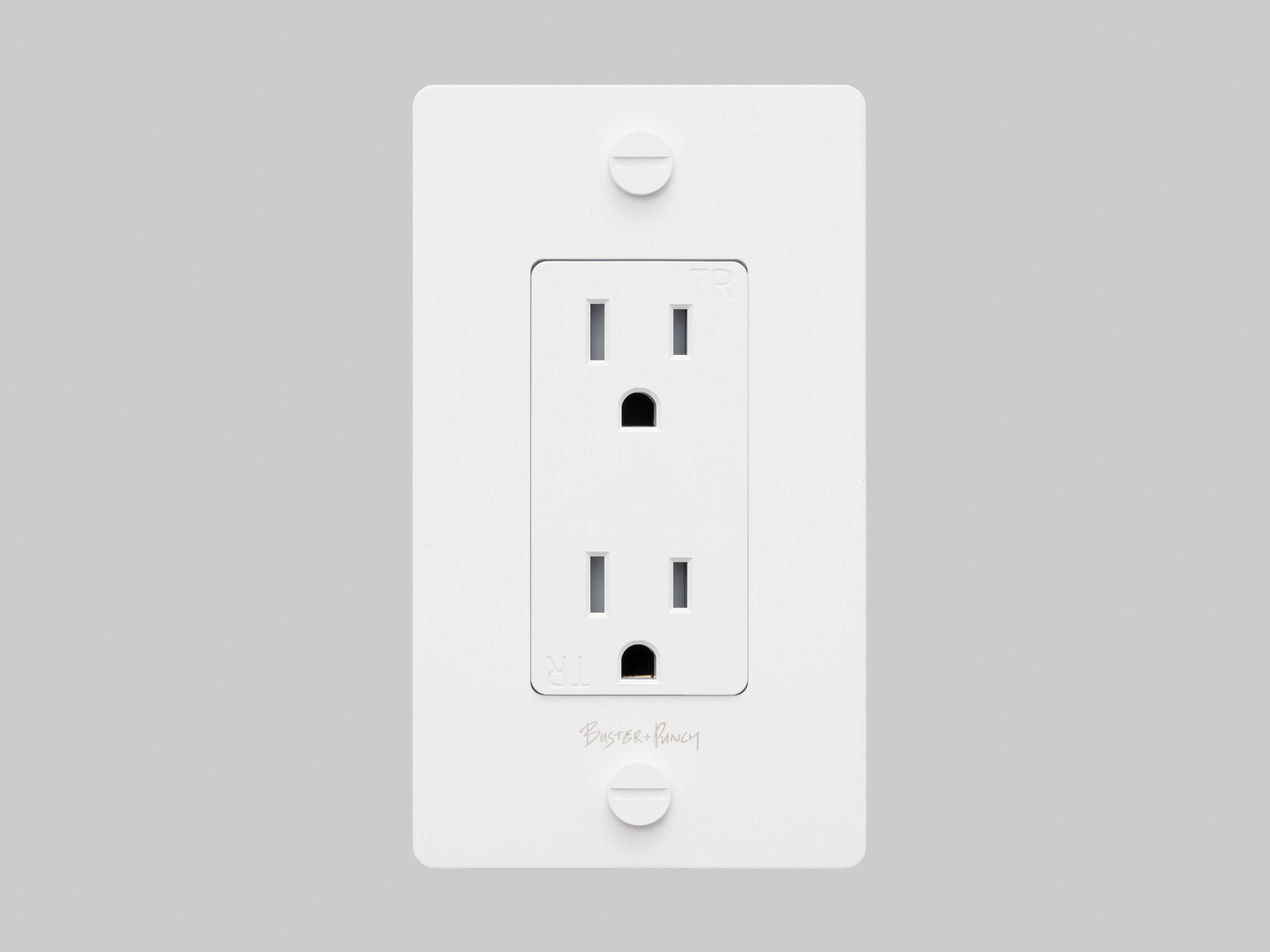 Buster + Punch 1G White Outlet with B+P Logo