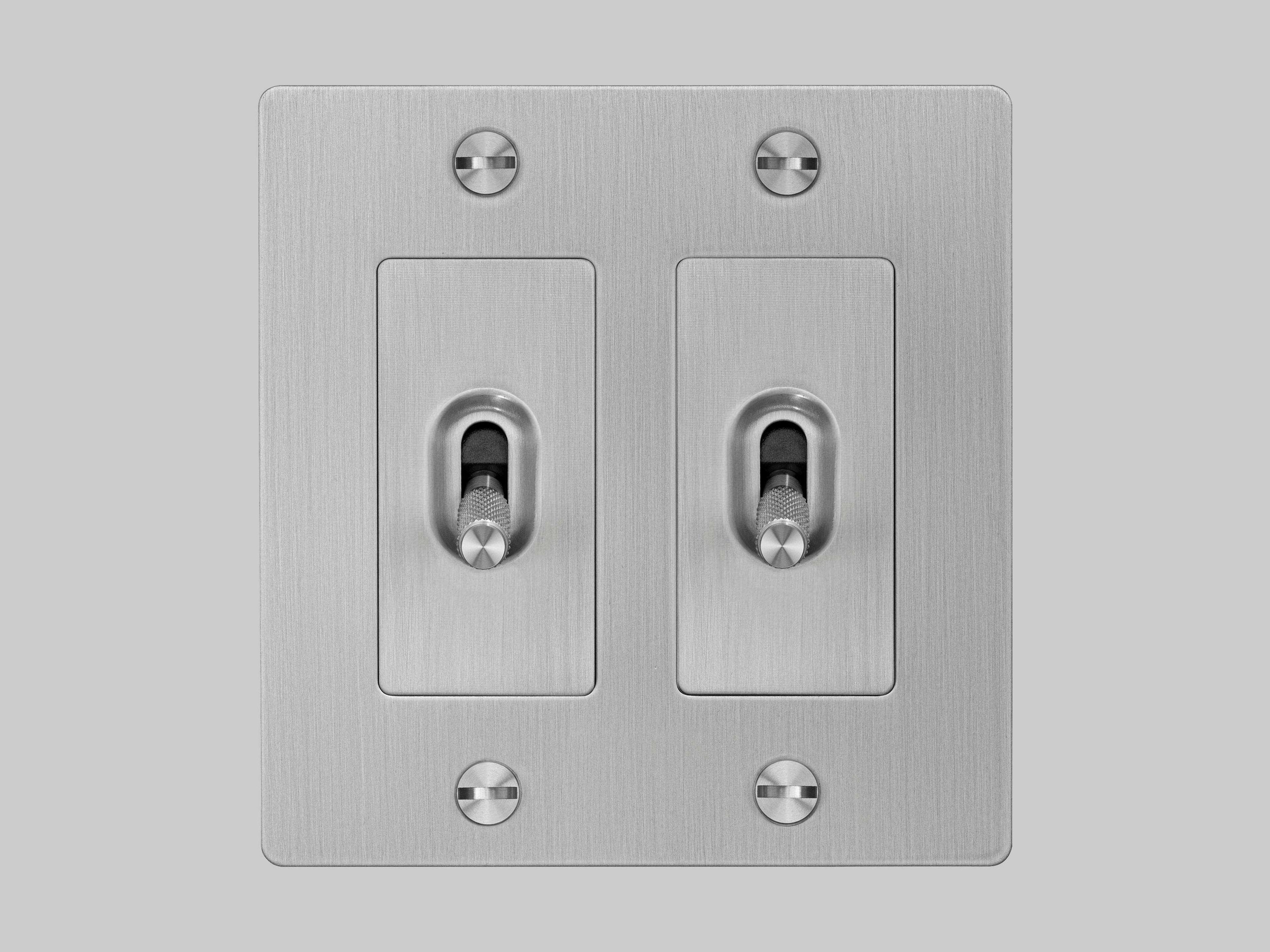 Buster + Punch 2G Steel Cross Toggle