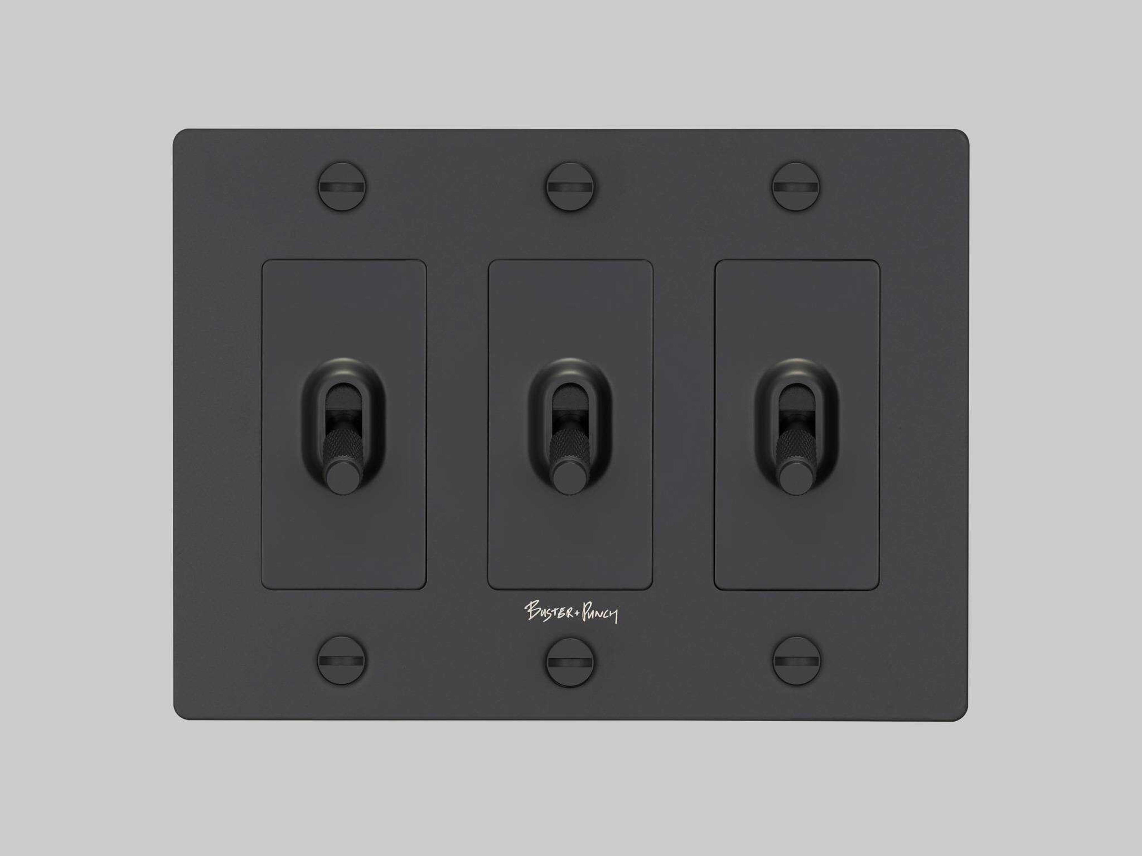 Buster + Punch 3G Black Cross Toggle