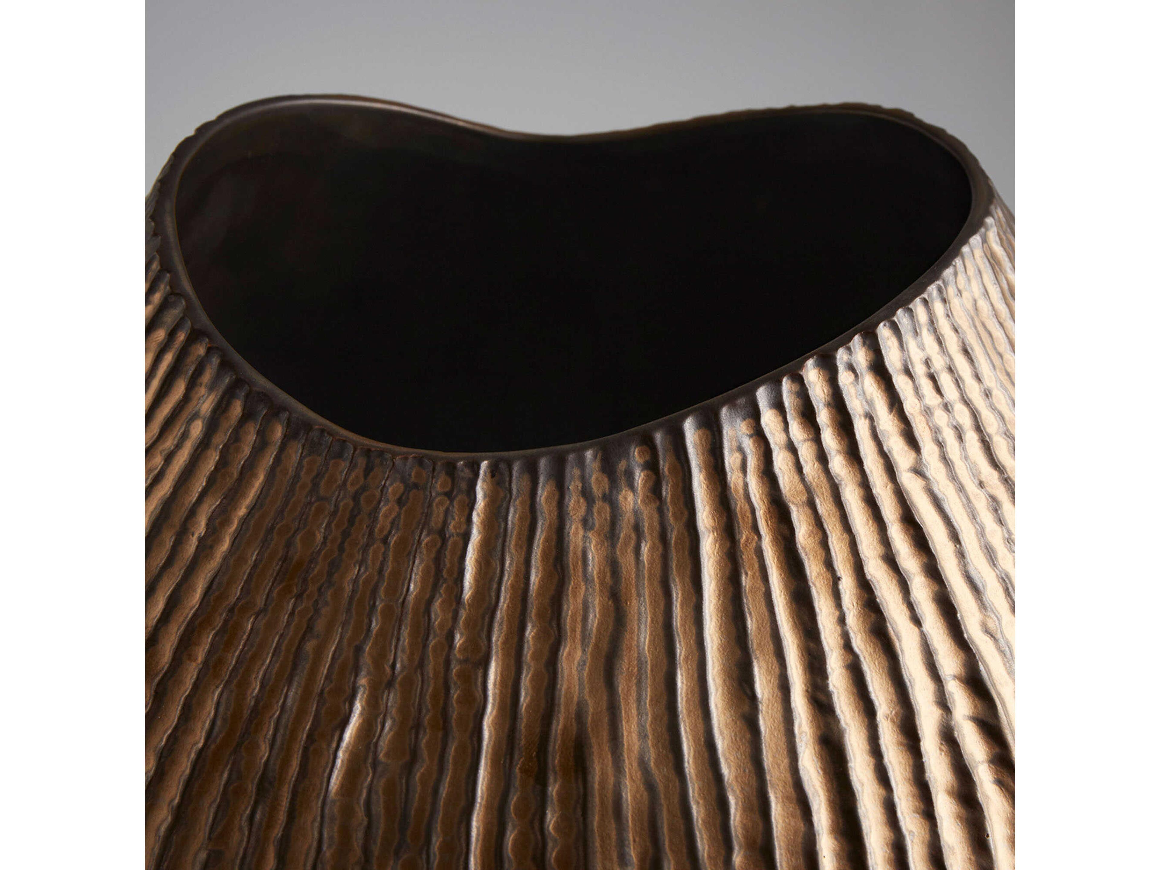 Cyan Design Gold Arpeggi Candleholder