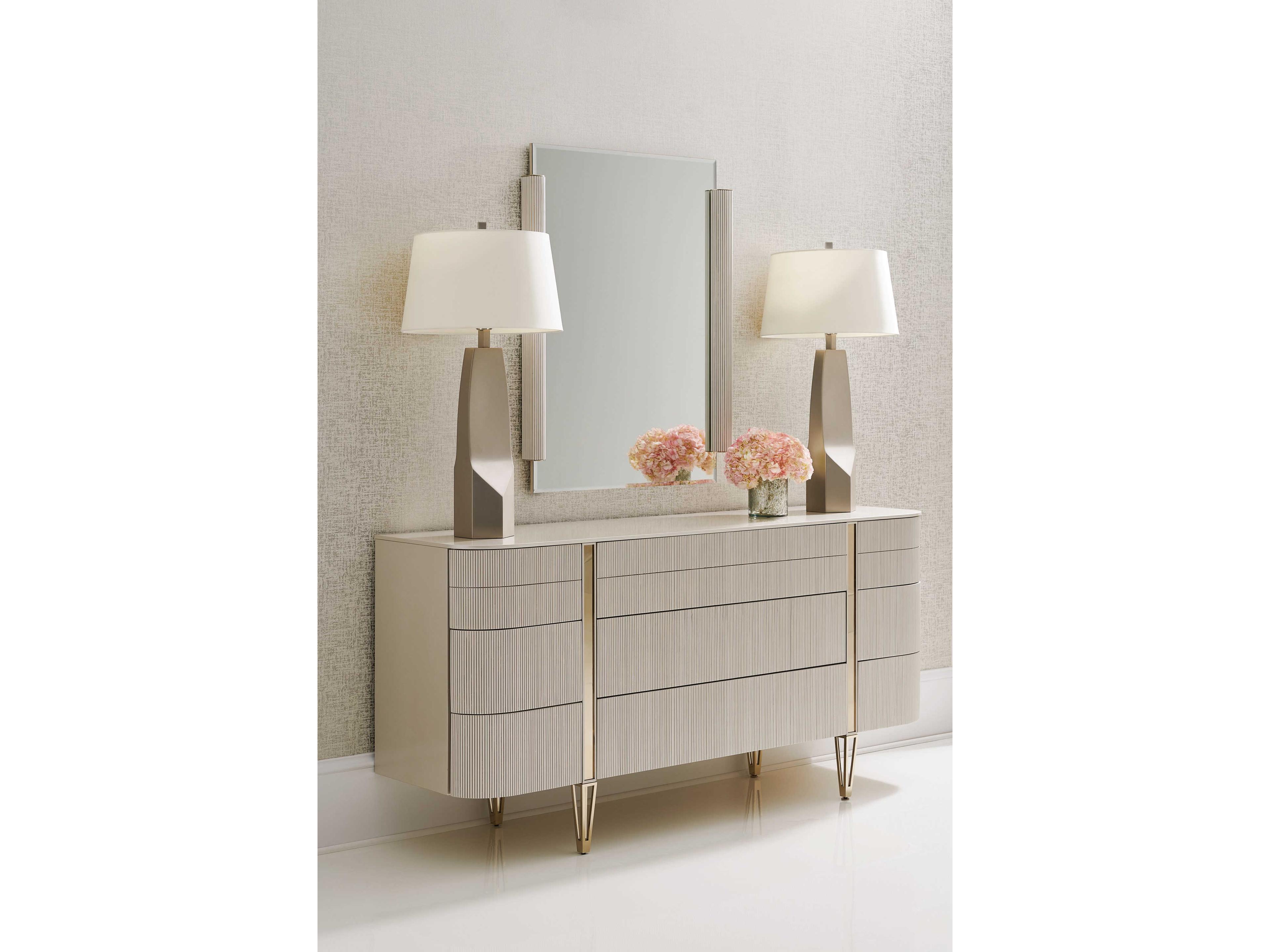 Caracole Classic Love at First Sight 9-Drawers White Dresser