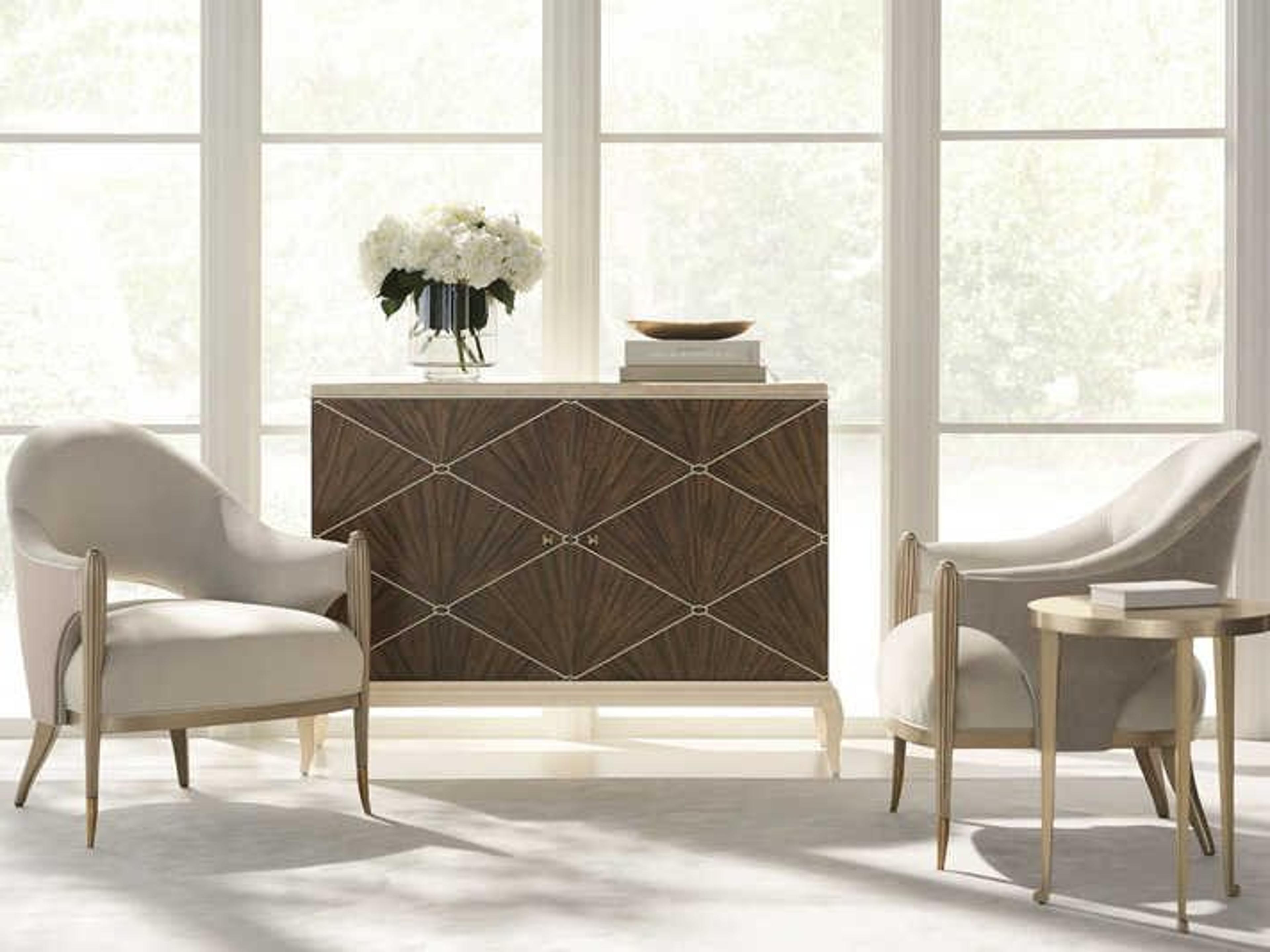 Caracole Classic Honey Bunch Round Golden Blonde Leaf Shimmer End Table