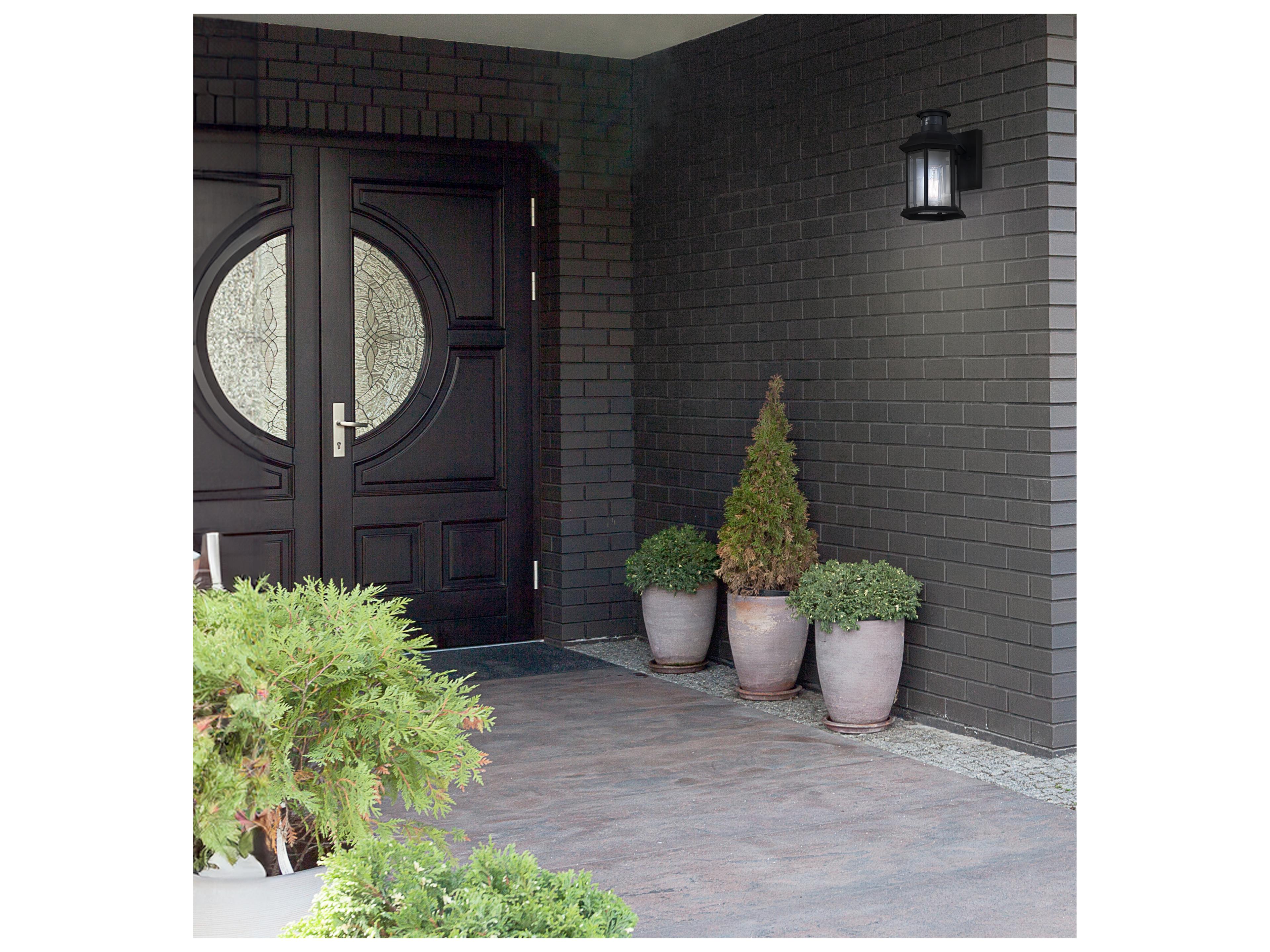 Canarm Kersley Outdoor Wall Light