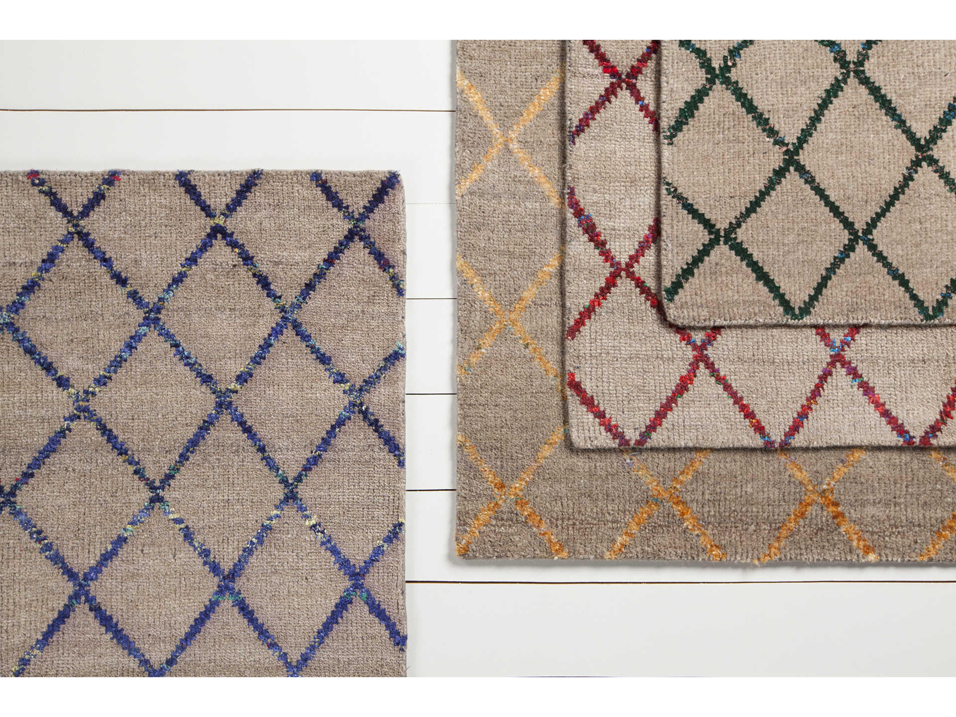 Chandra Aarushi Geometric Area Rug