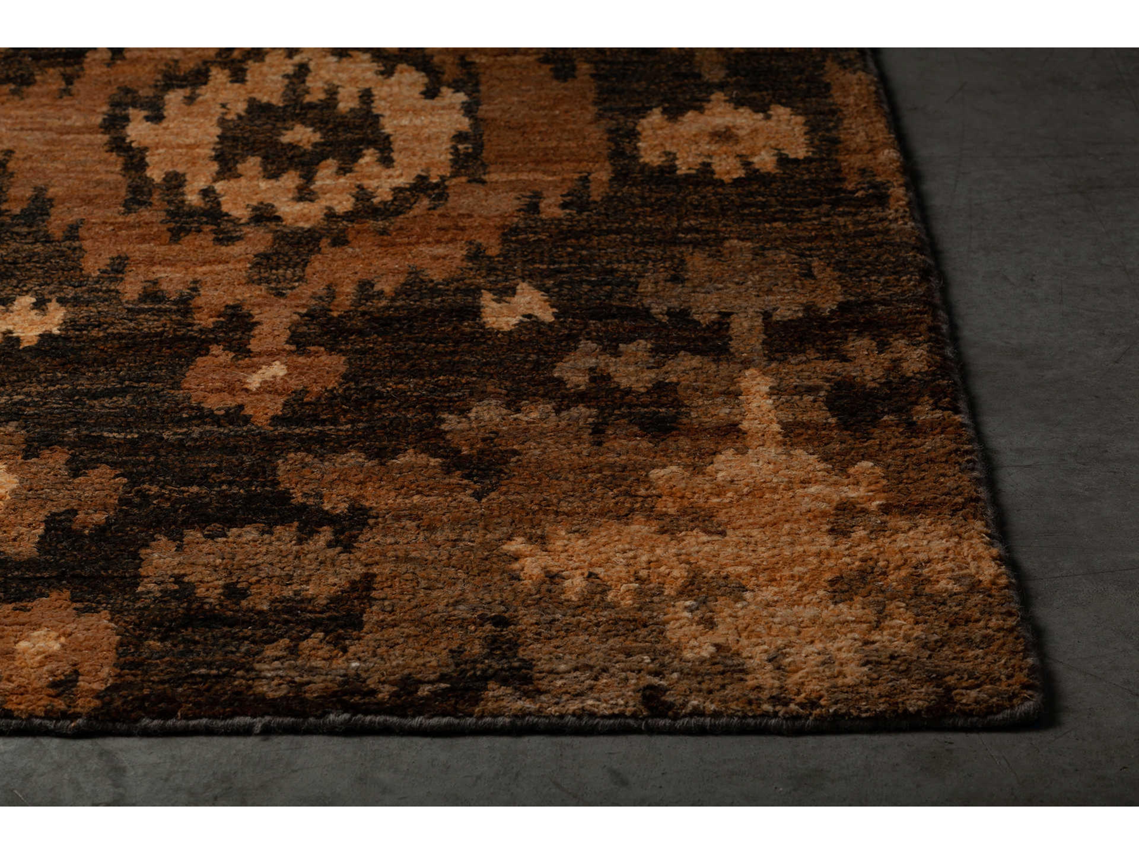 Chandra Hetty Ikat Area Rug