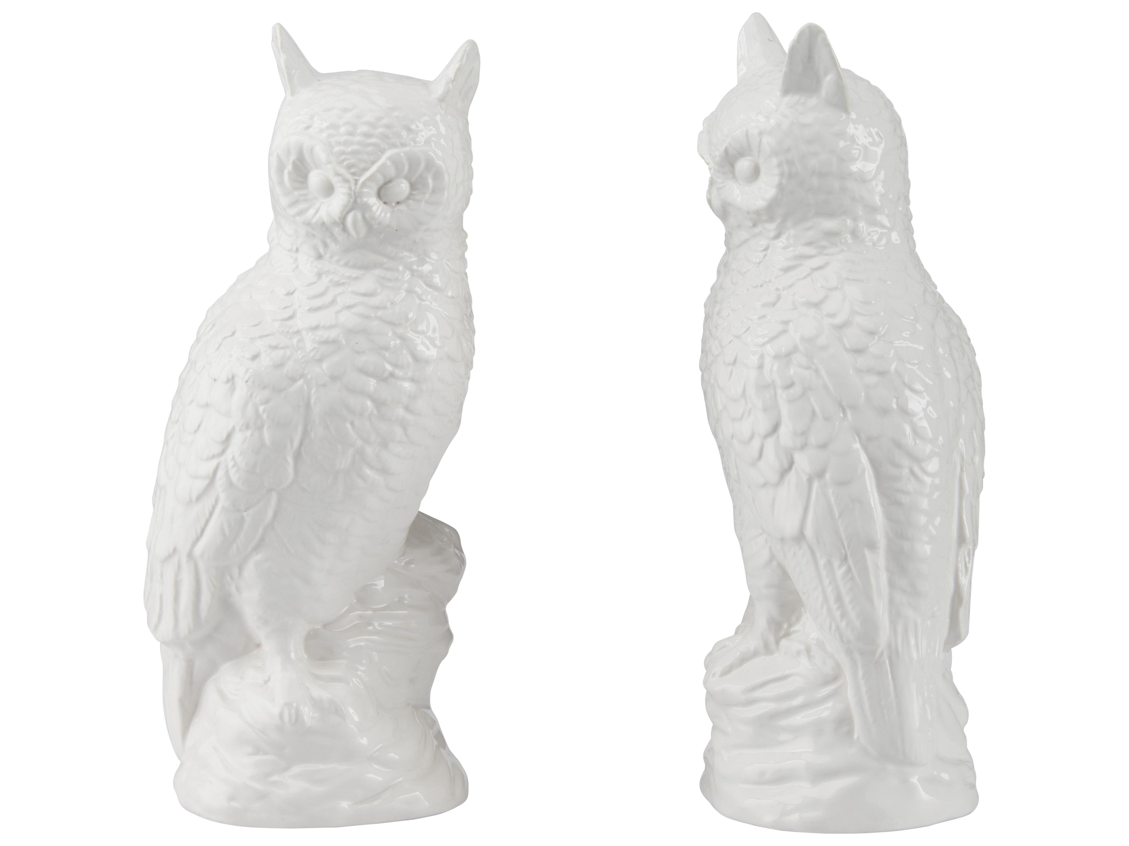 Chelsea House Bill Cain White Glaze Sculpture