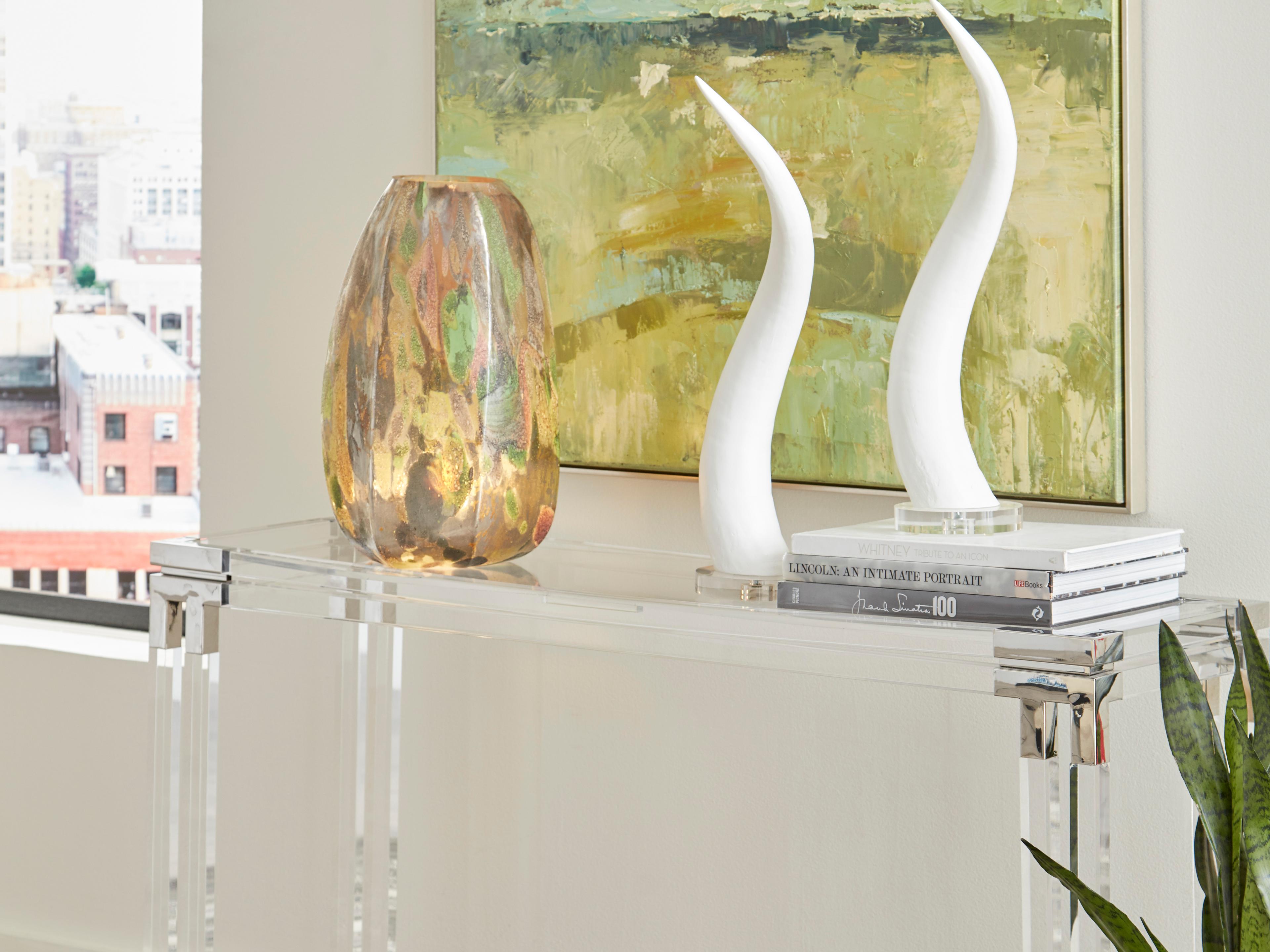 Chelsea House Bill Cain Horns - White