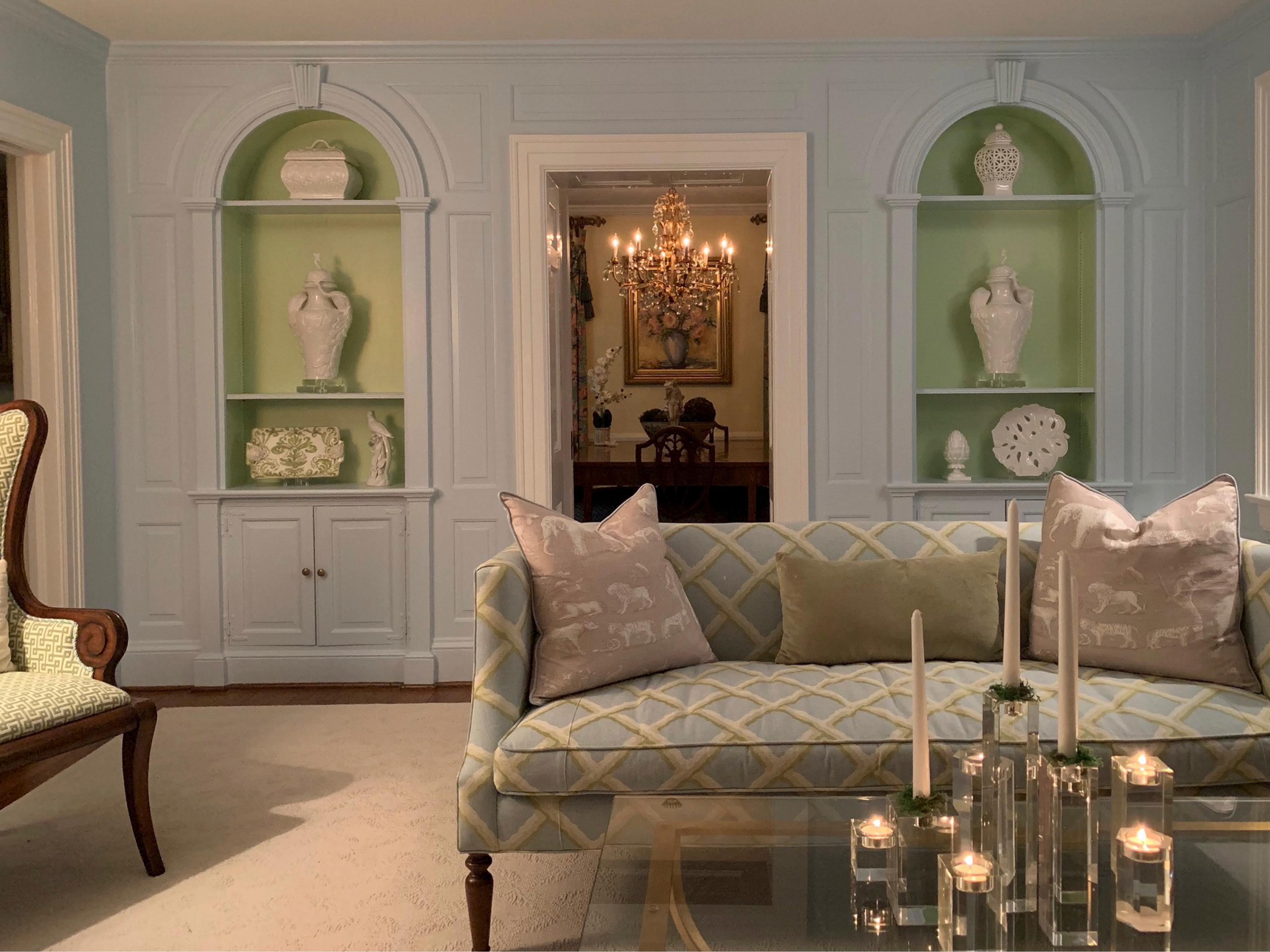 Chelsea House Peacock Ceramic Urn