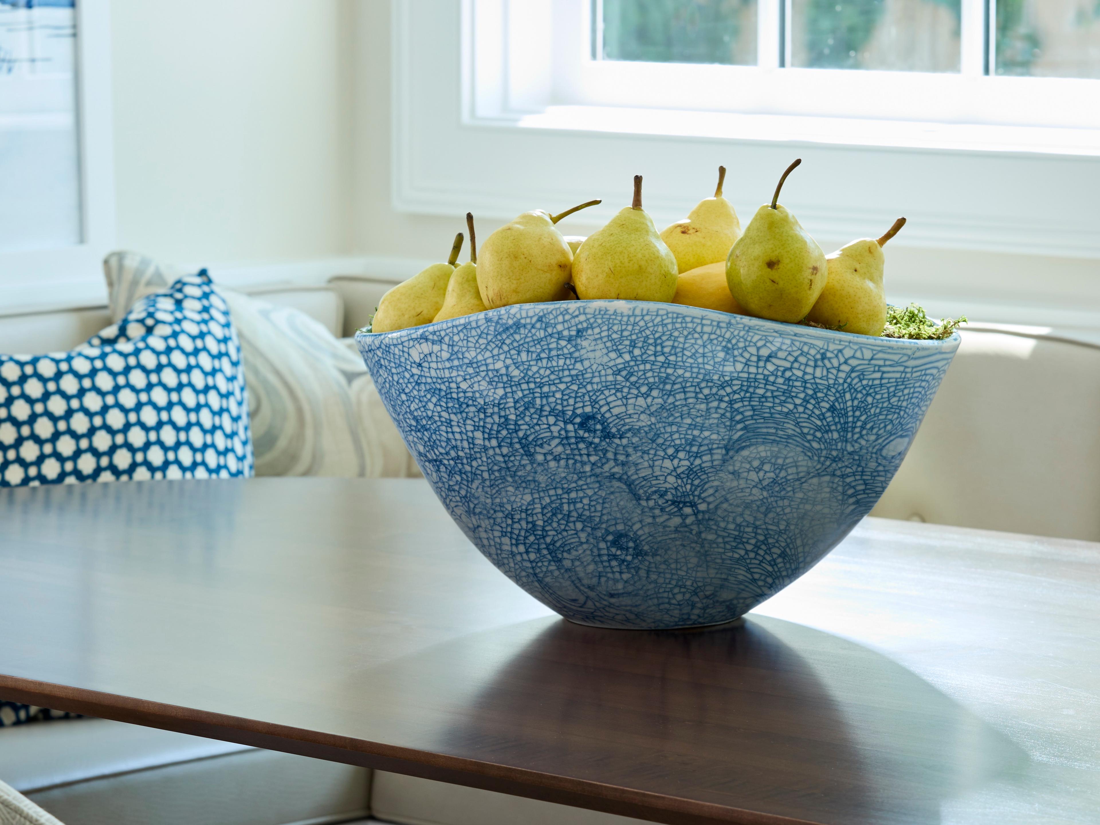 Chelsea House Blue Oval Centerpiece
