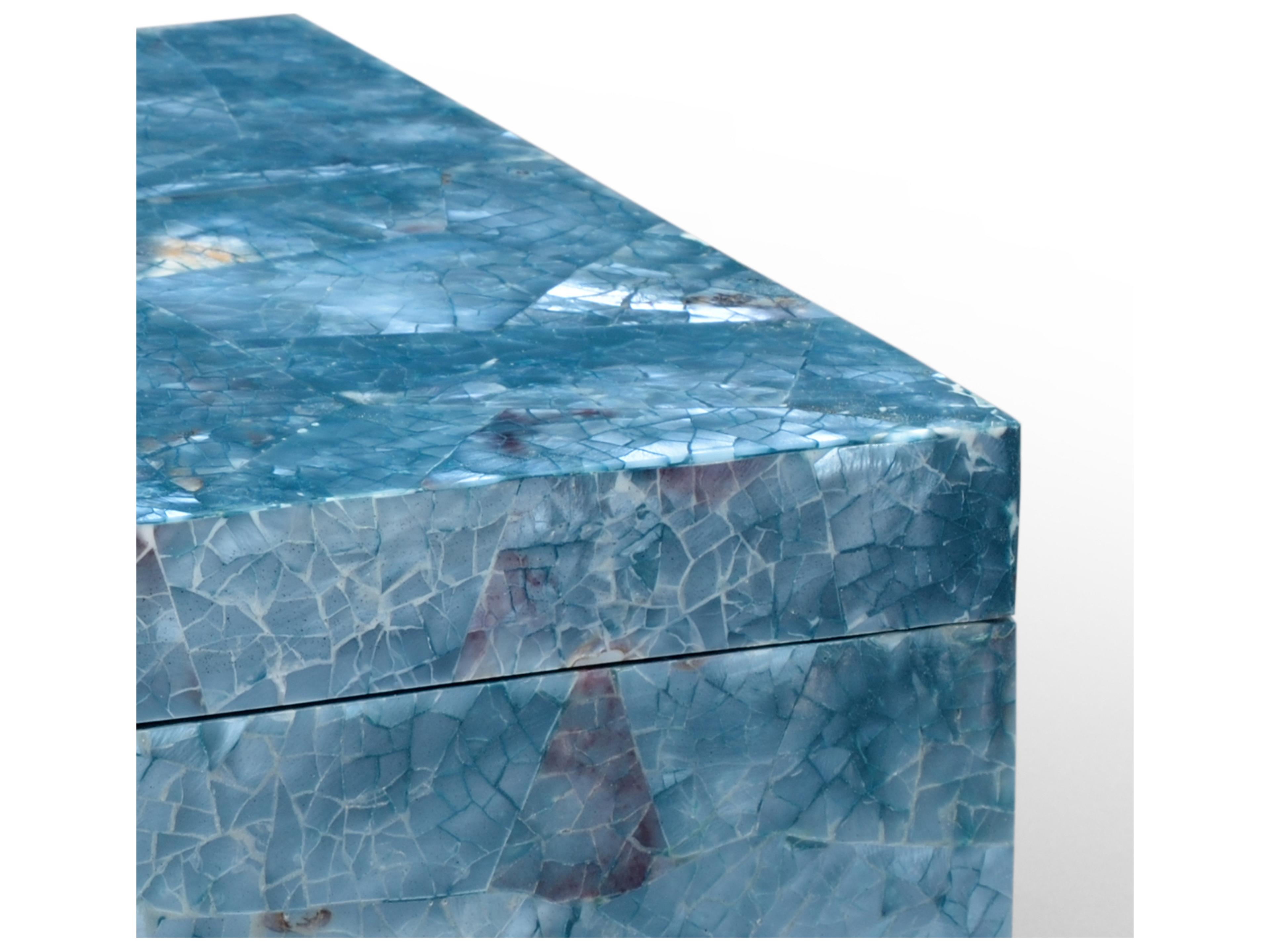 Chelsea House Blue Hammer Shell Box