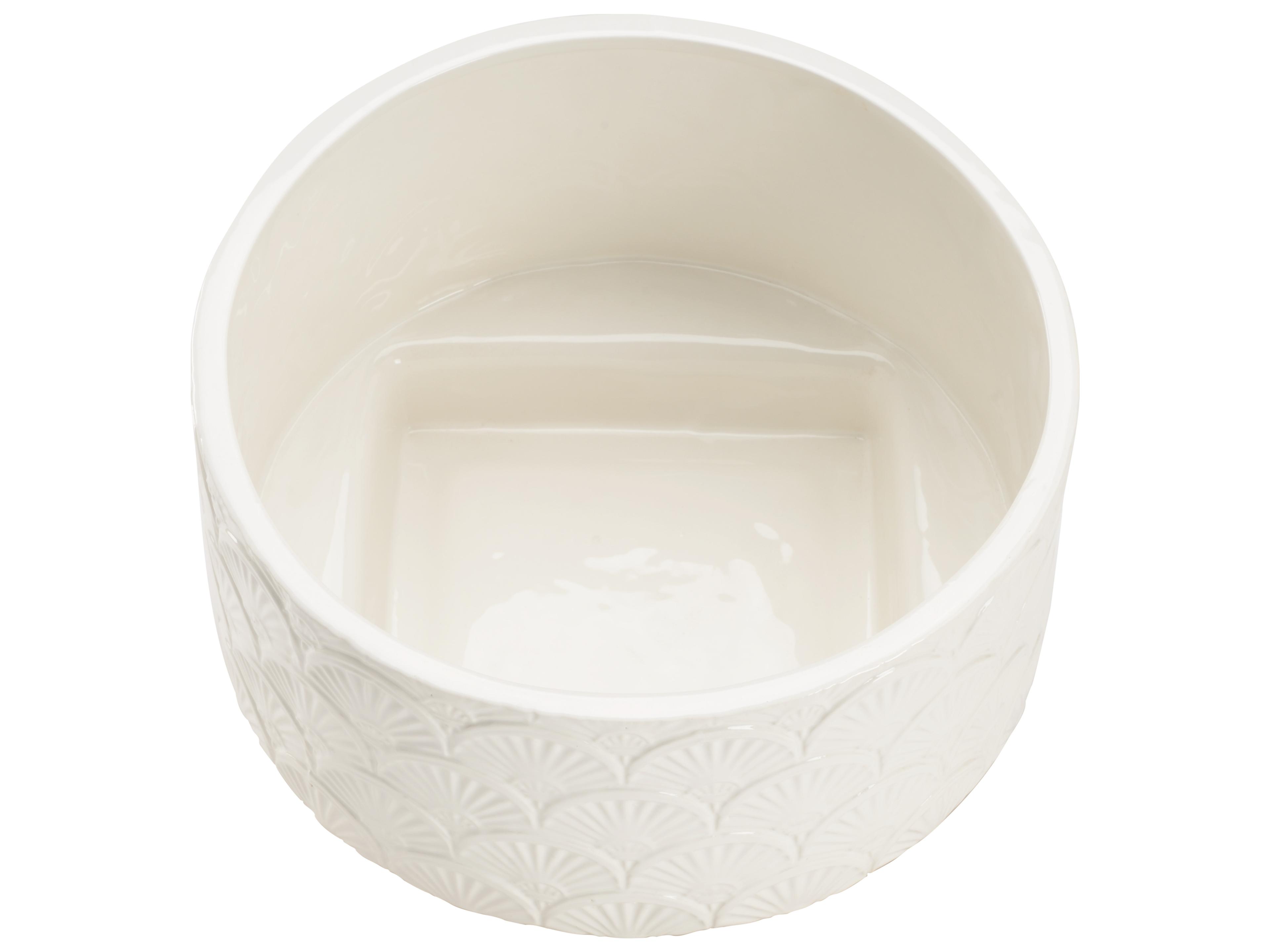 Chelsea House Elizabeth Wicker Deco Fan Cachepot