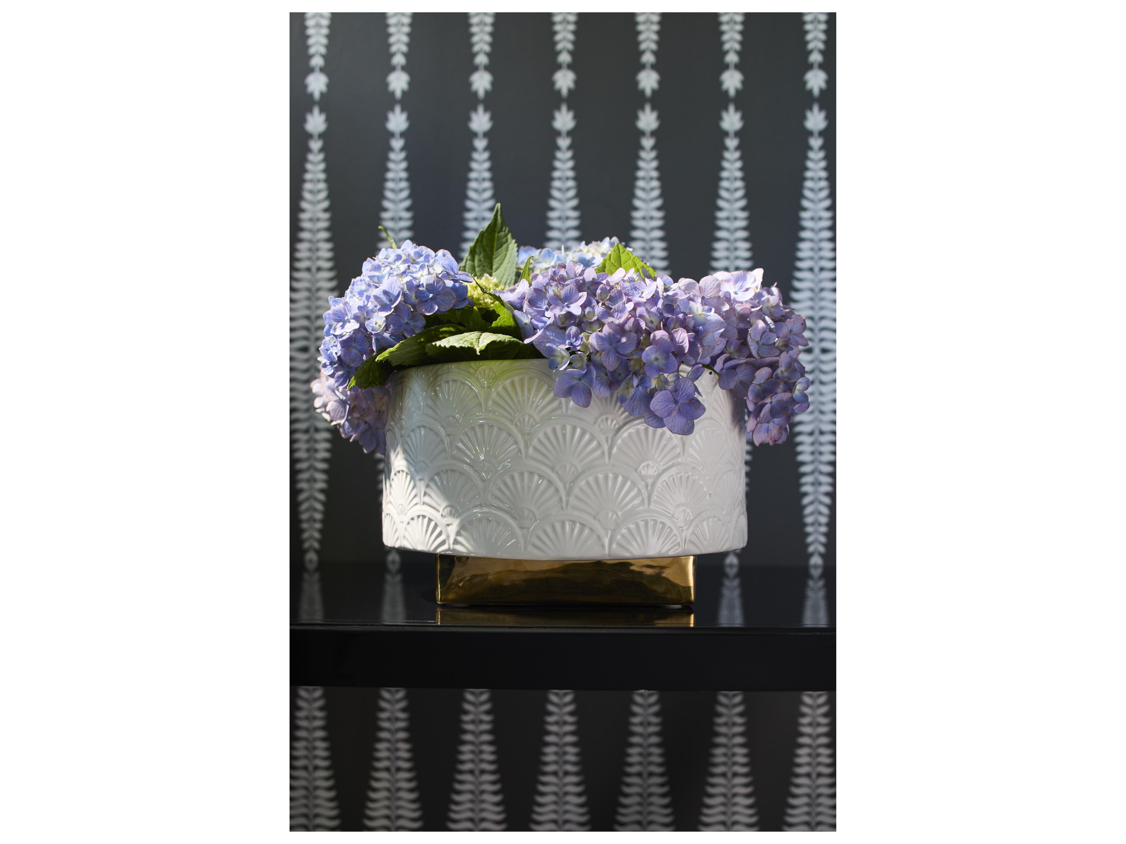 Chelsea House Elizabeth Wicker Deco Fan Cachepot