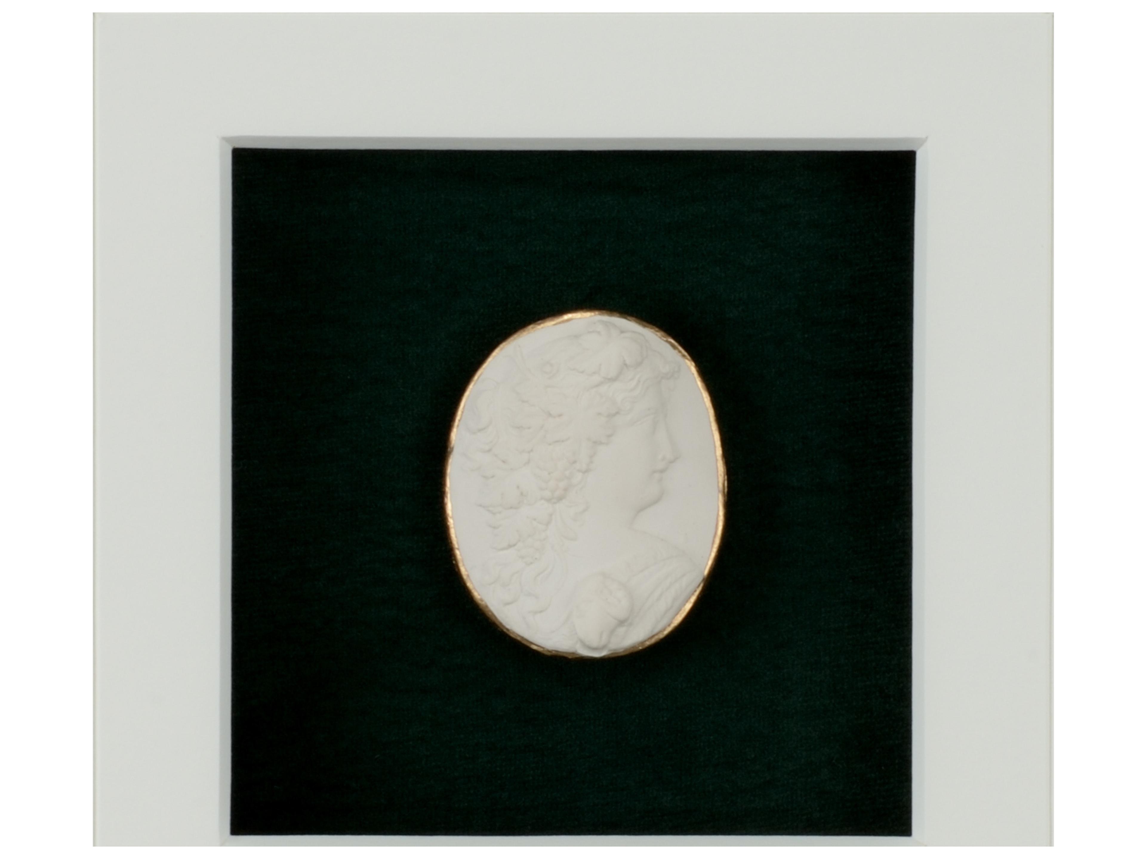 Chelsea House Intaglio In Gold I