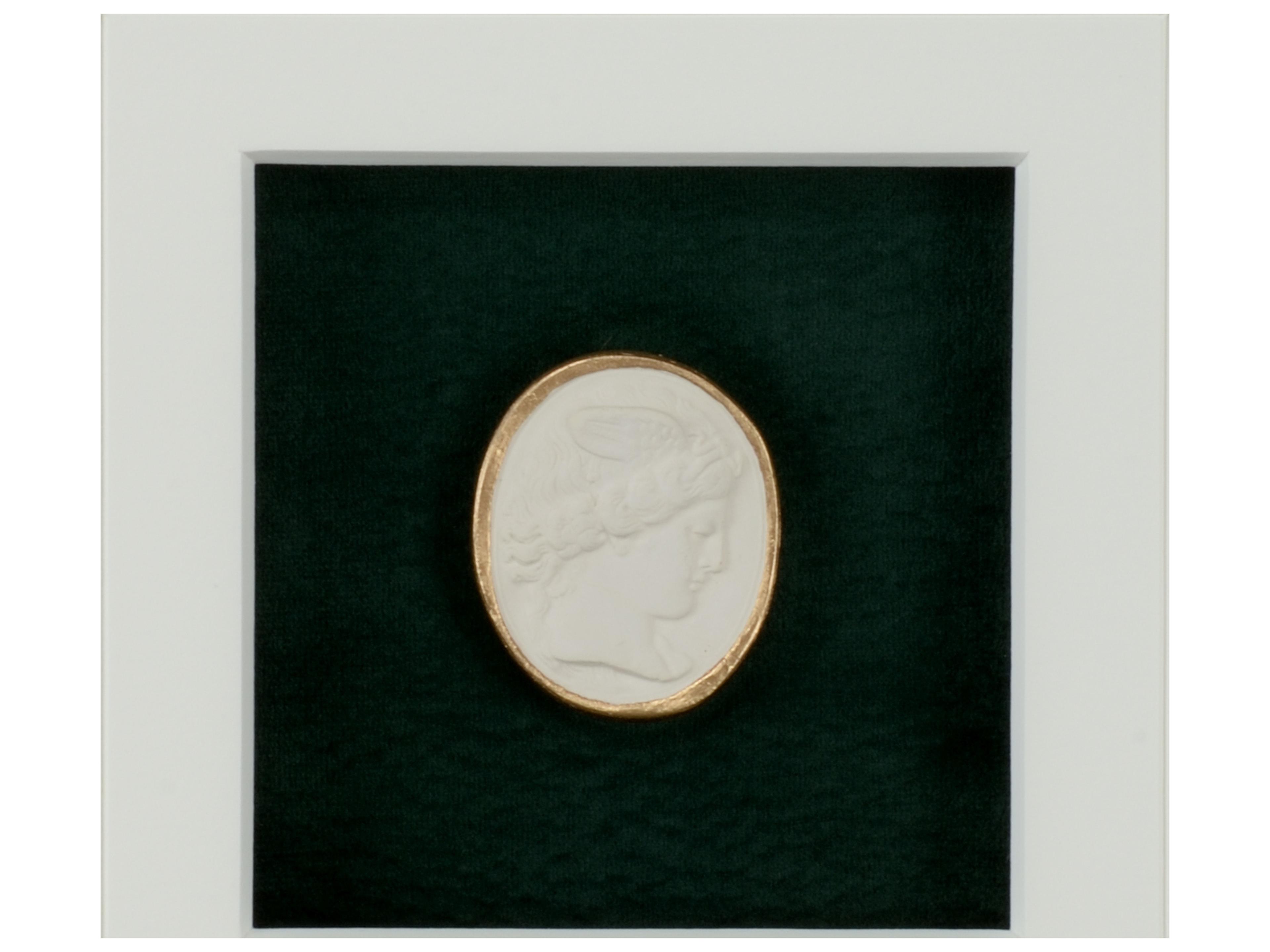 Chelsea House Intaglio In Gold III