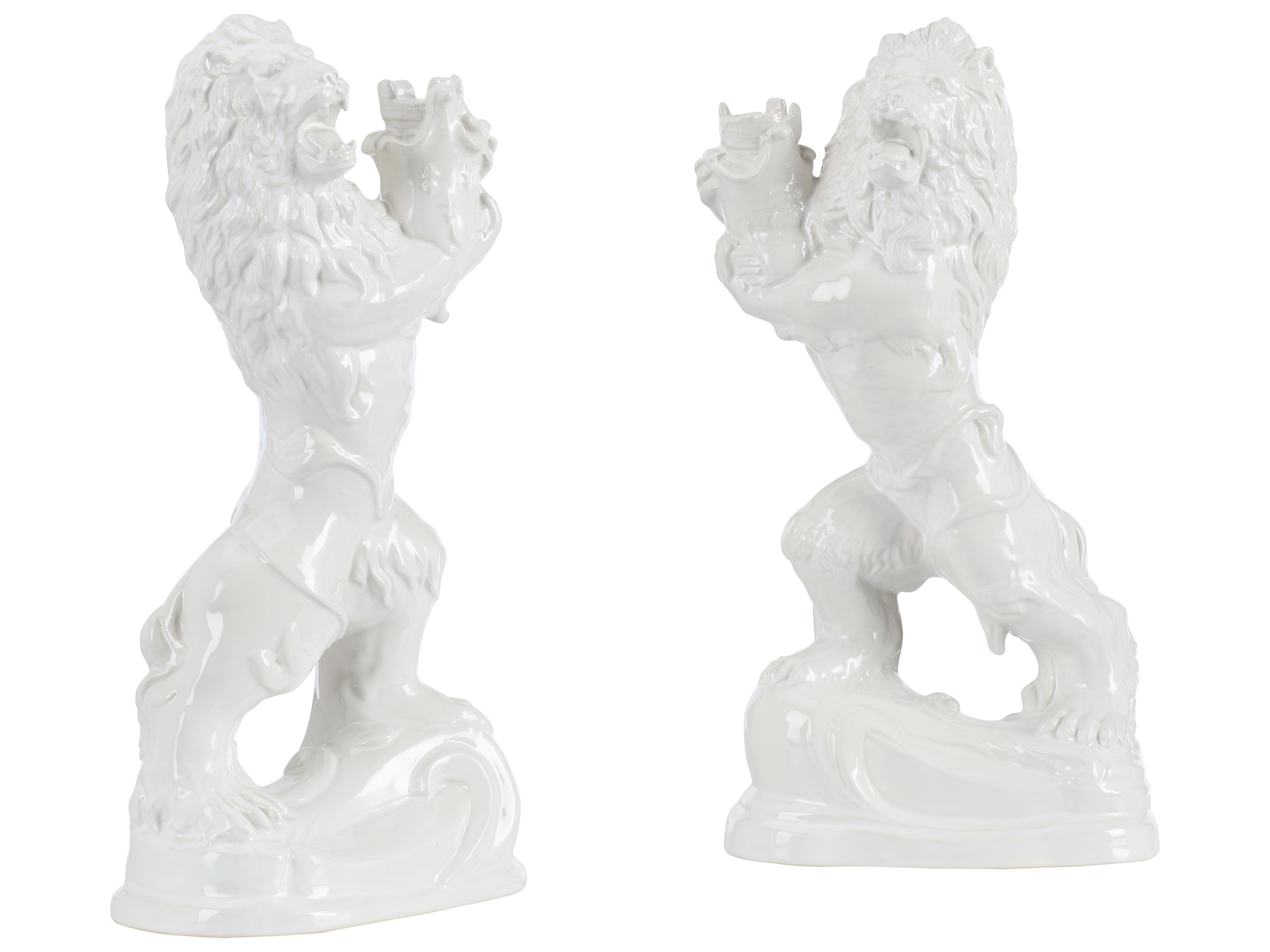 Bill Cain White Cream Sculpture