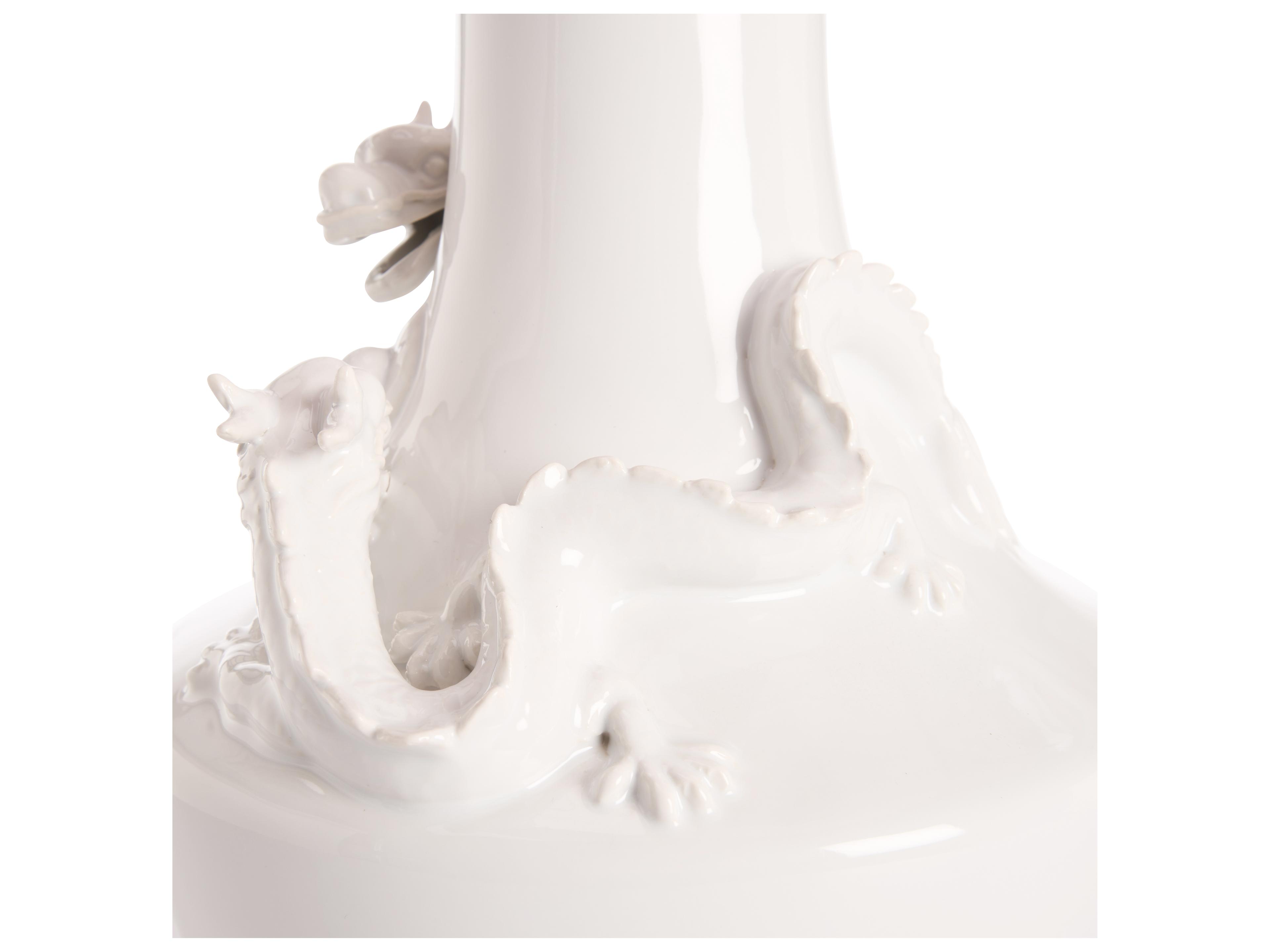 Chelsea House White Cream Linen Traditional Table Lamp