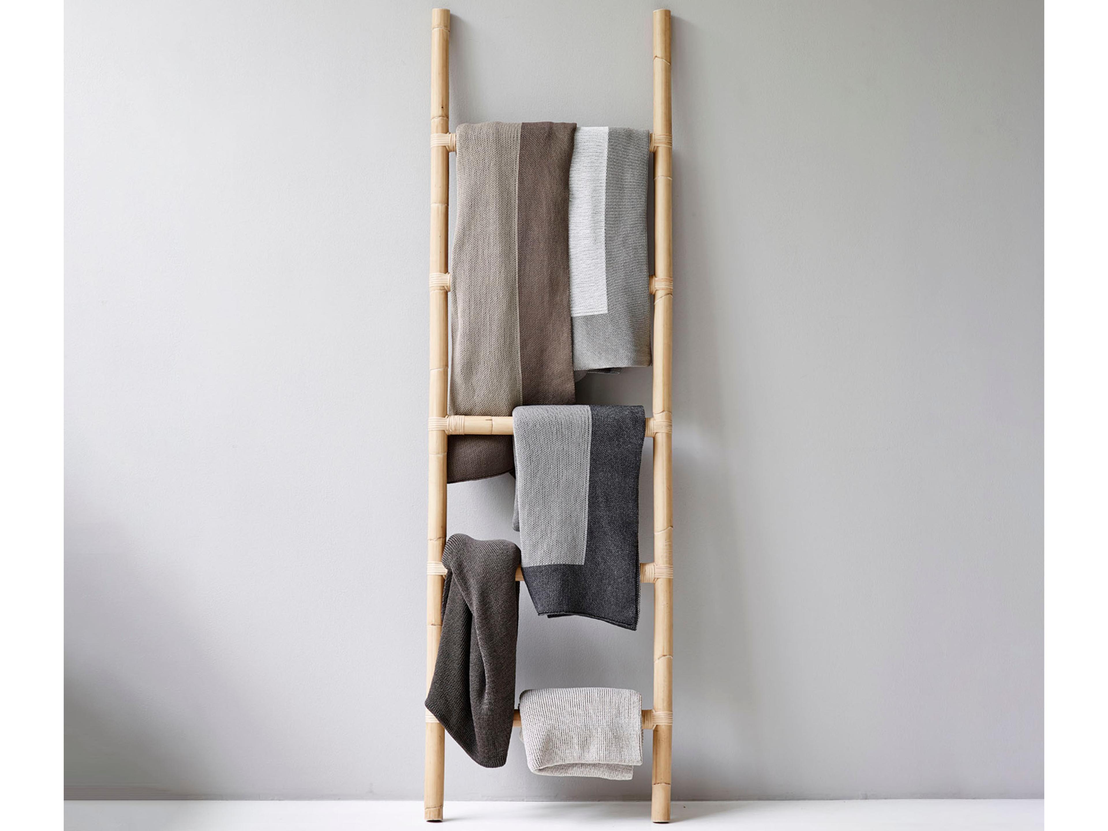 Cane Line Climb Ladder