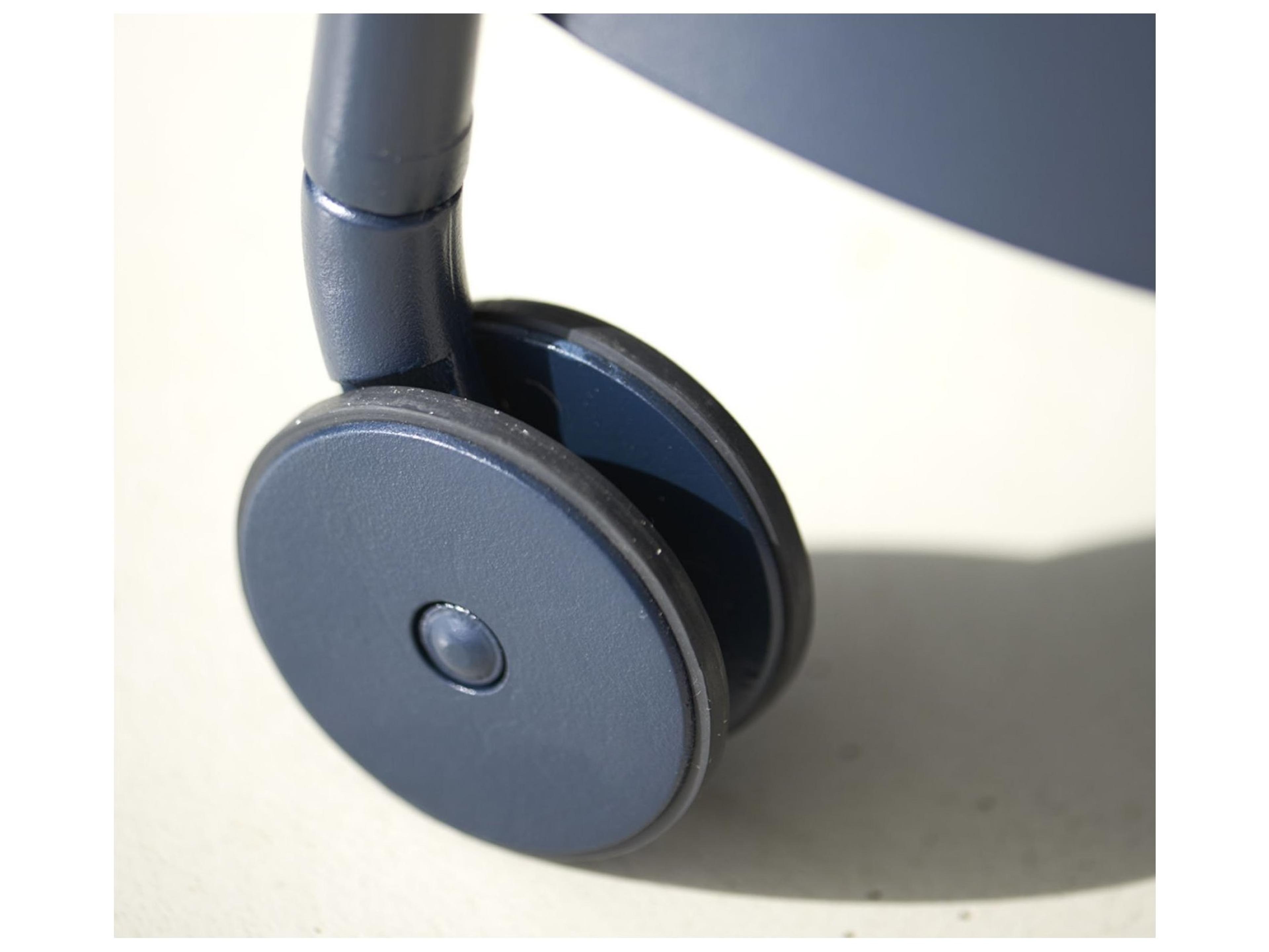 Cane Line Outdoor Roll Aluminum 17'' Round Trolley