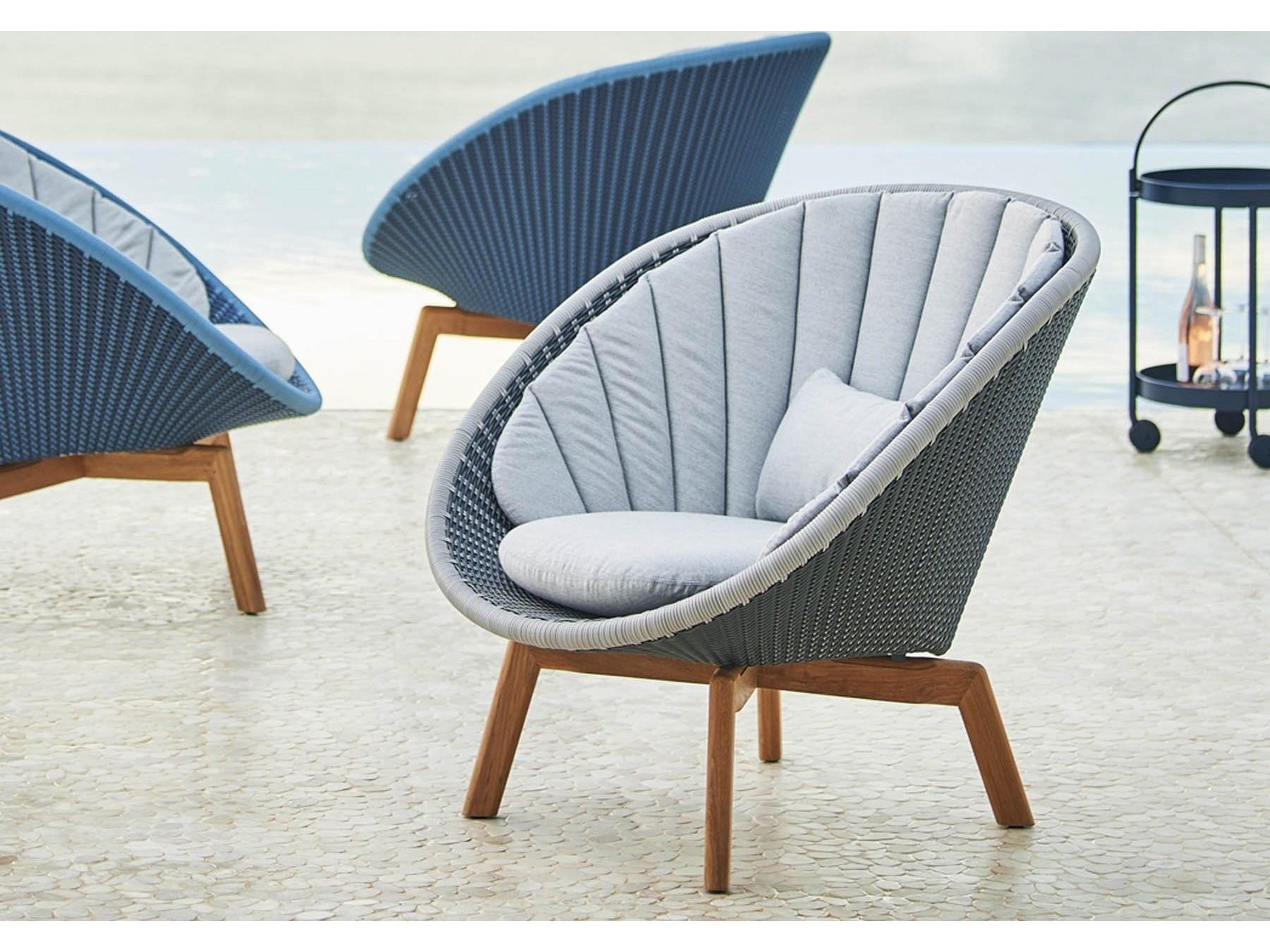 Cane Line Outdoor Peacock Wicker Lounge Chair