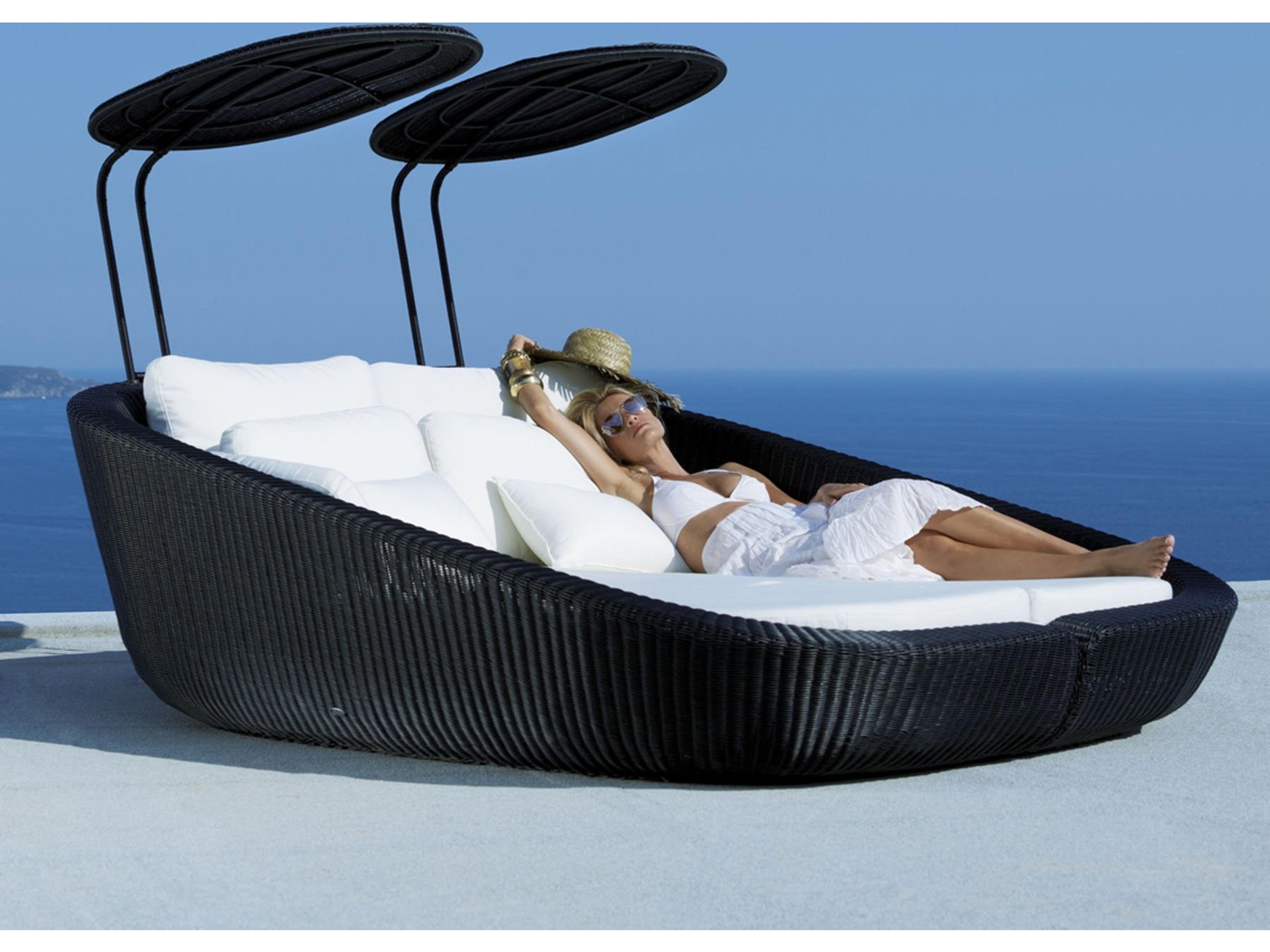 Cane Line Outdoor Savannah Wicker Left Arm Daybed