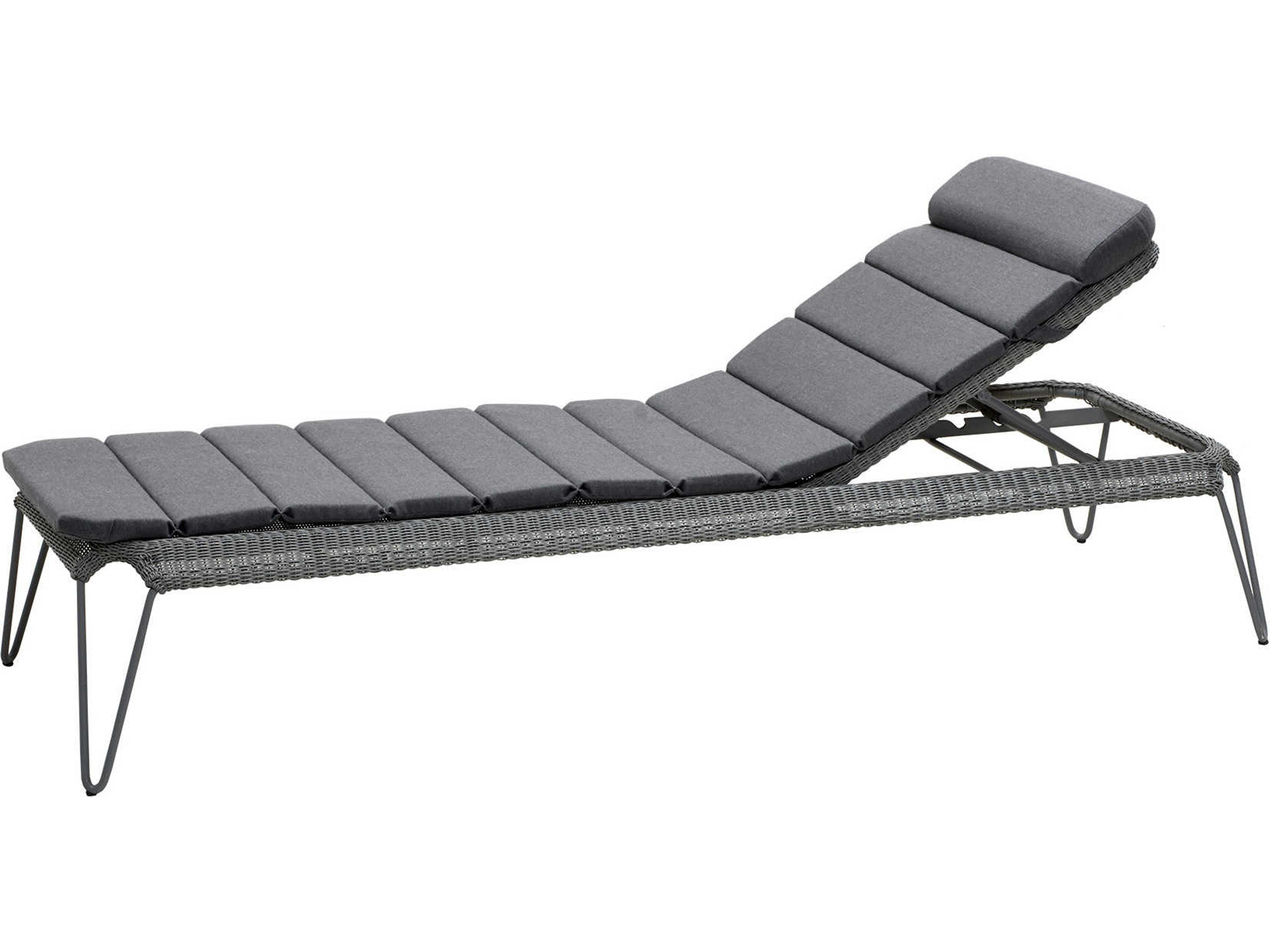 Cane Line Outdoor Breeze Light Grey Wicker Steel Stackable Chaise Lounge
