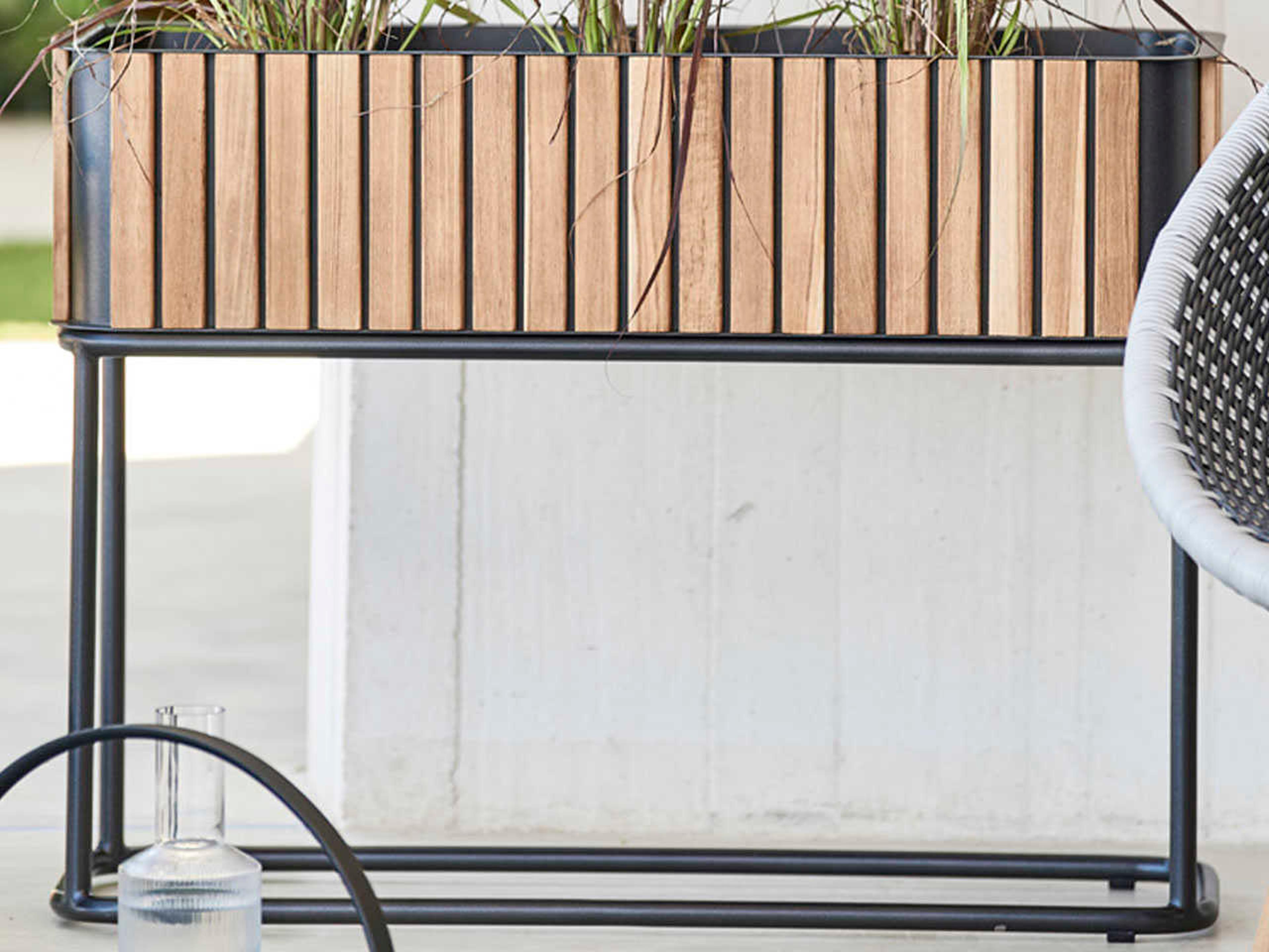 Cane Line Outdoor Combine Lava Grey Aluminum Teak Planter