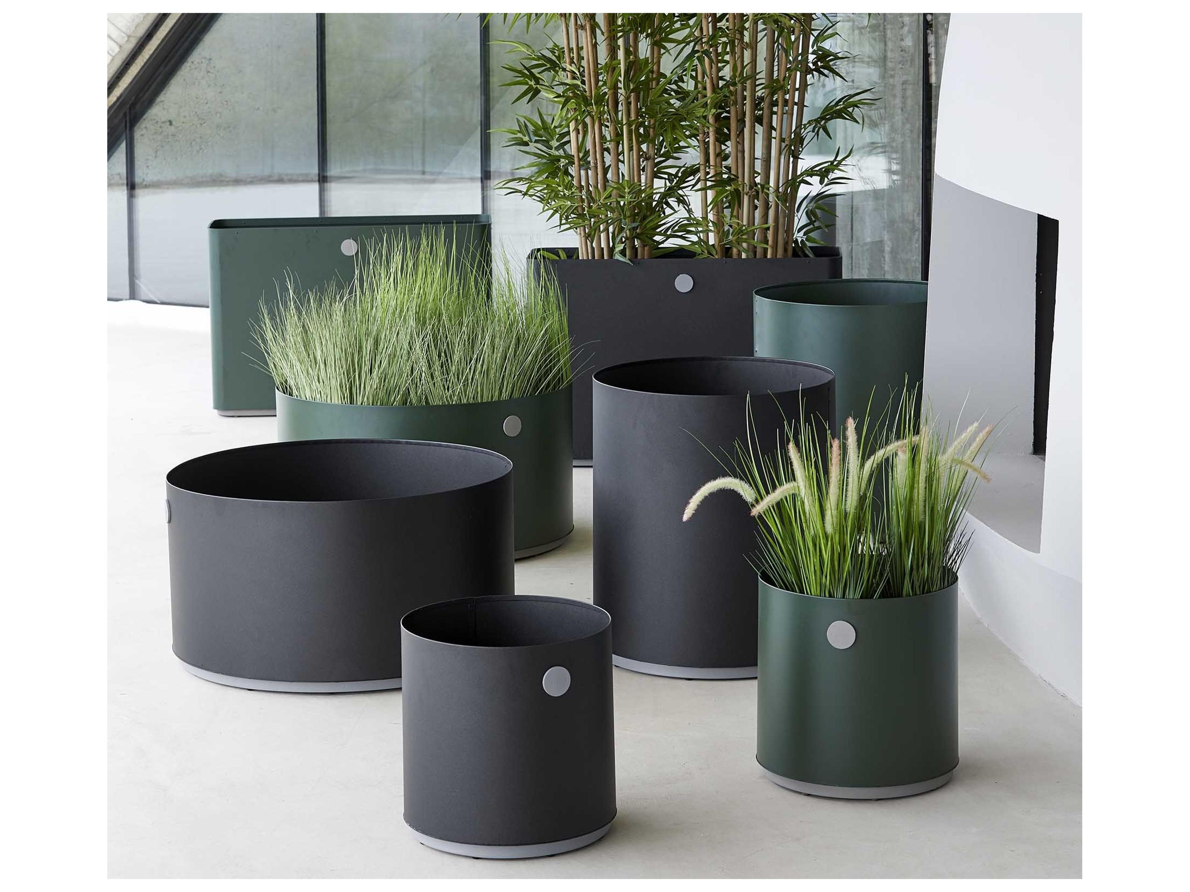 Cane Line Outdoor Grow Aluminum Medium Planter