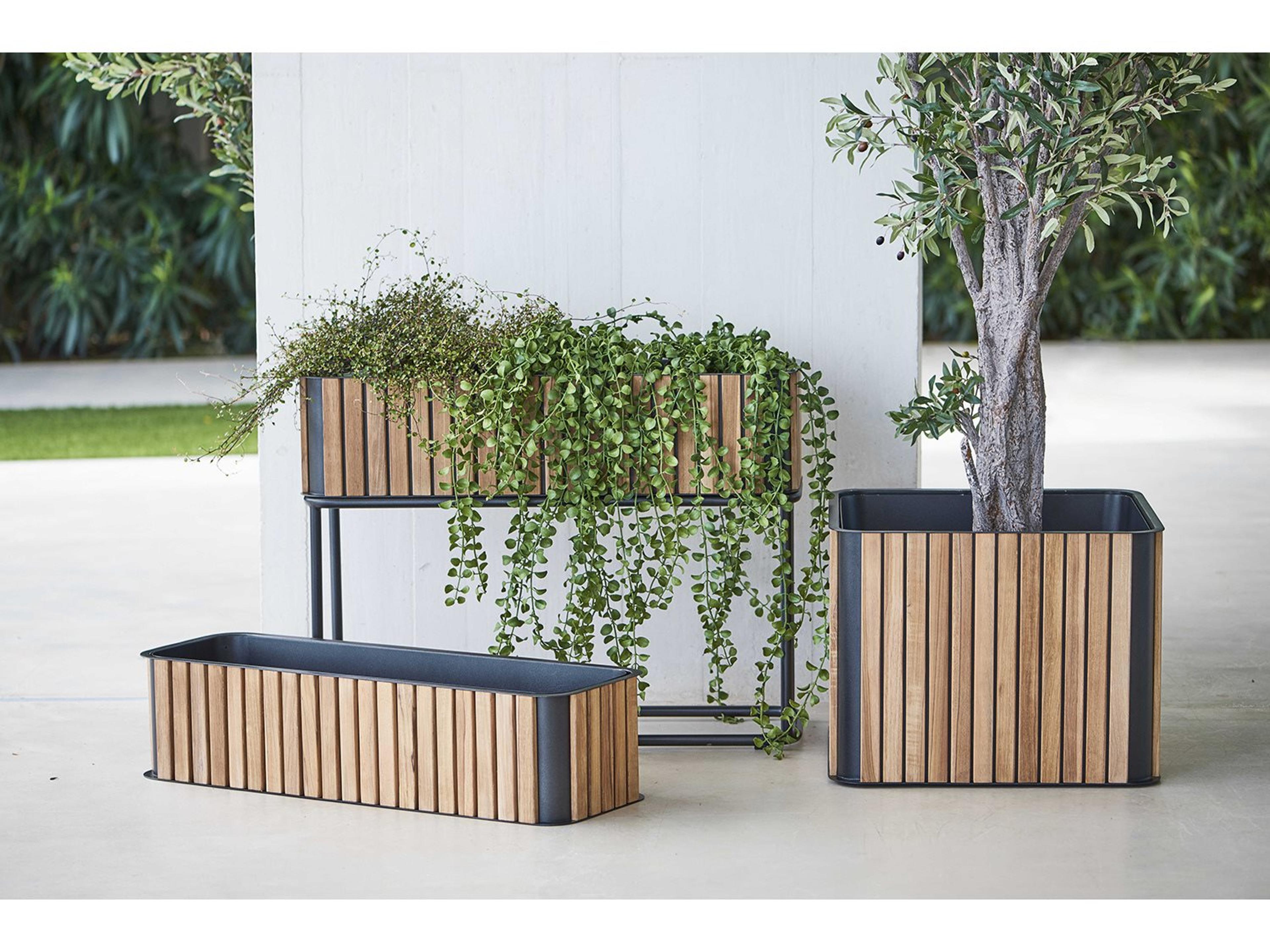 Combine Aluminum Teak Planter Set