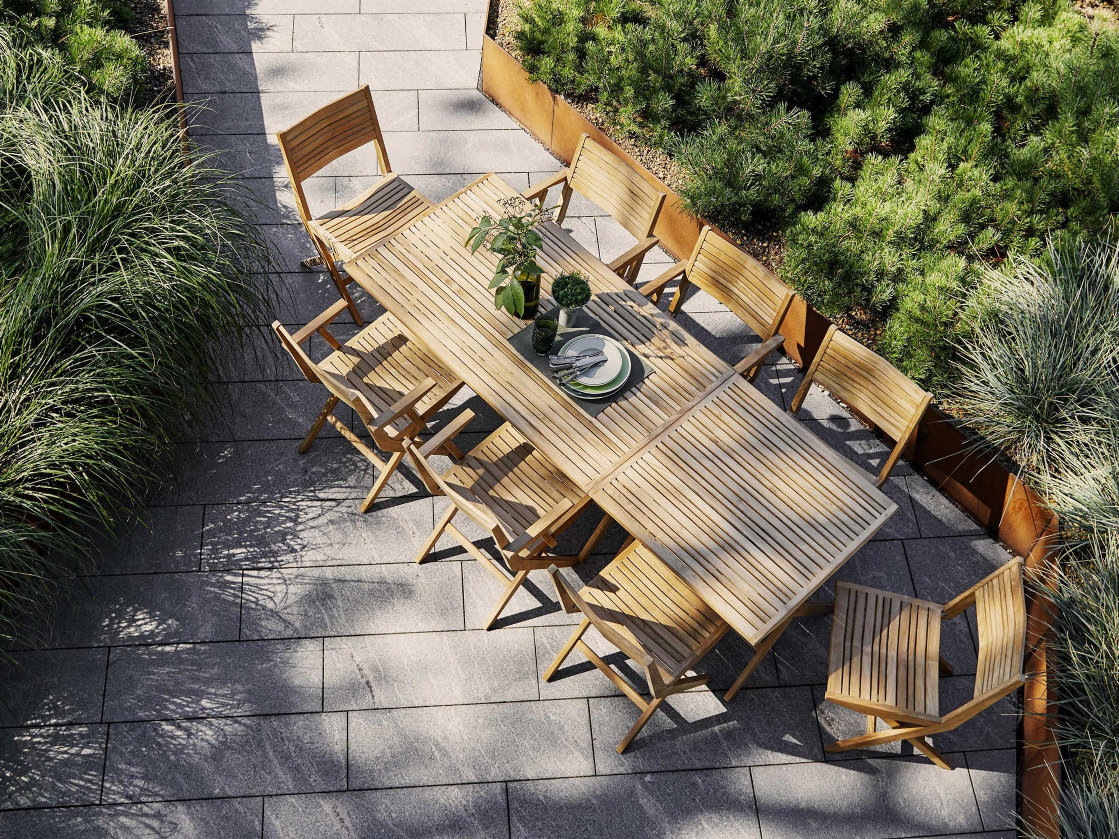 Flip Teak Dining Set