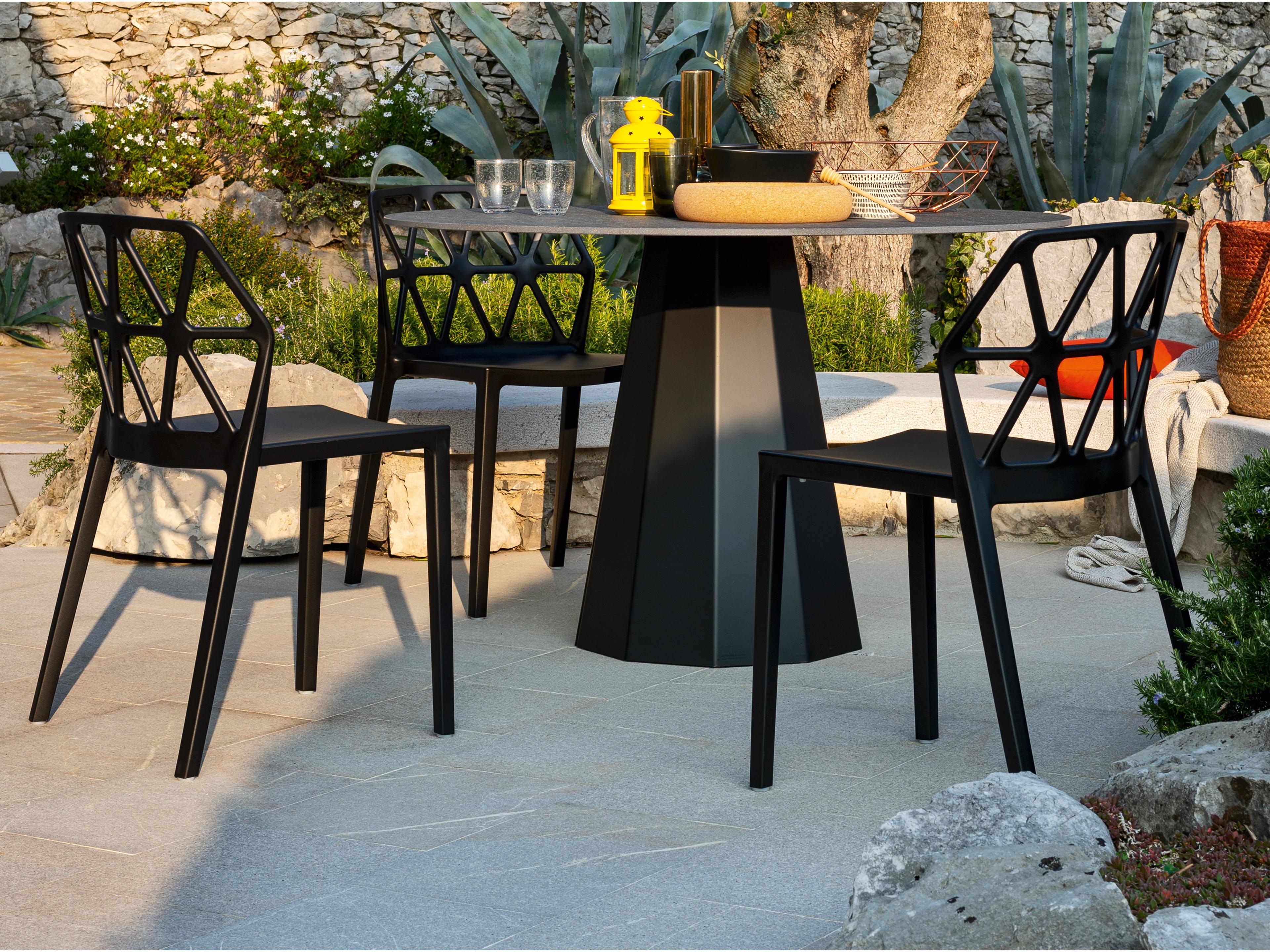 Connubia Dix Round Ceramic Dining Table