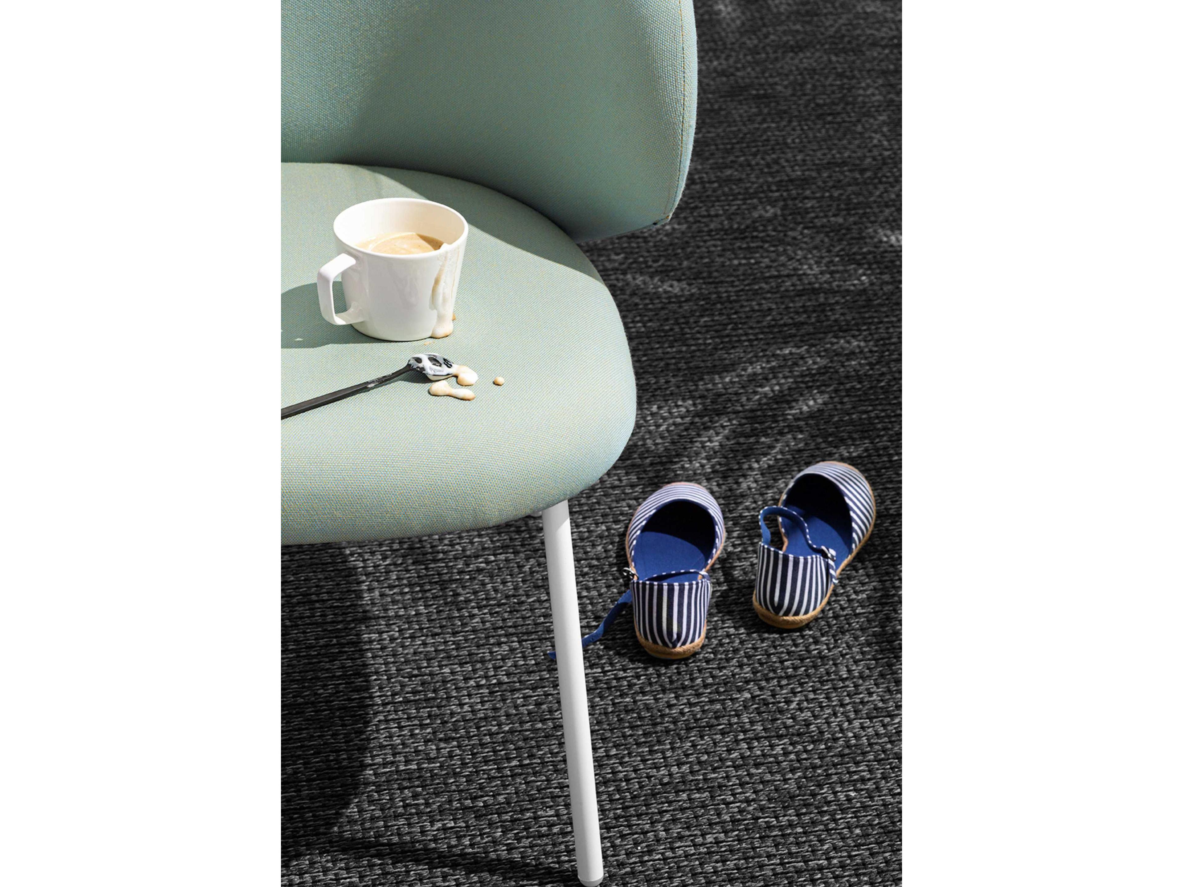 Connubia Outdoor Tuka Matt Optic White / Thyme Green Cook Fabric Metal Cushion Dining Chair