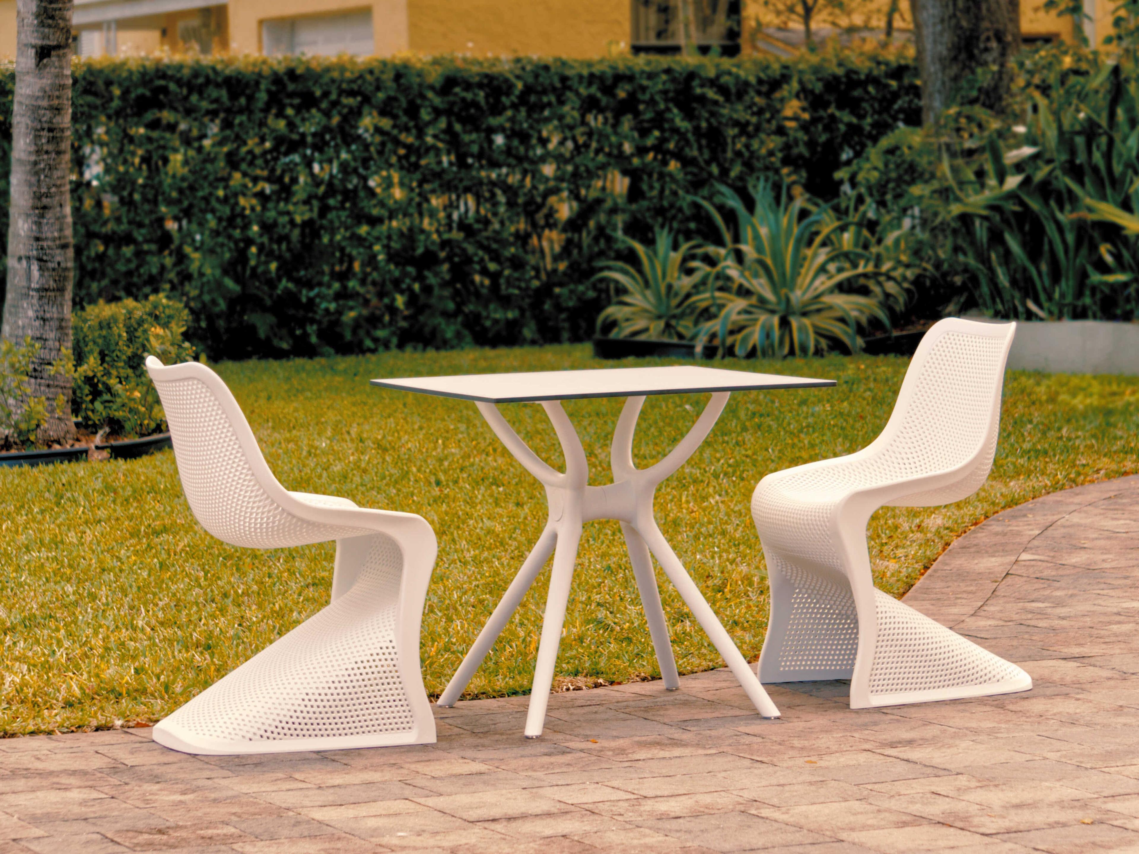Bloom White Polypropylene Dining Set