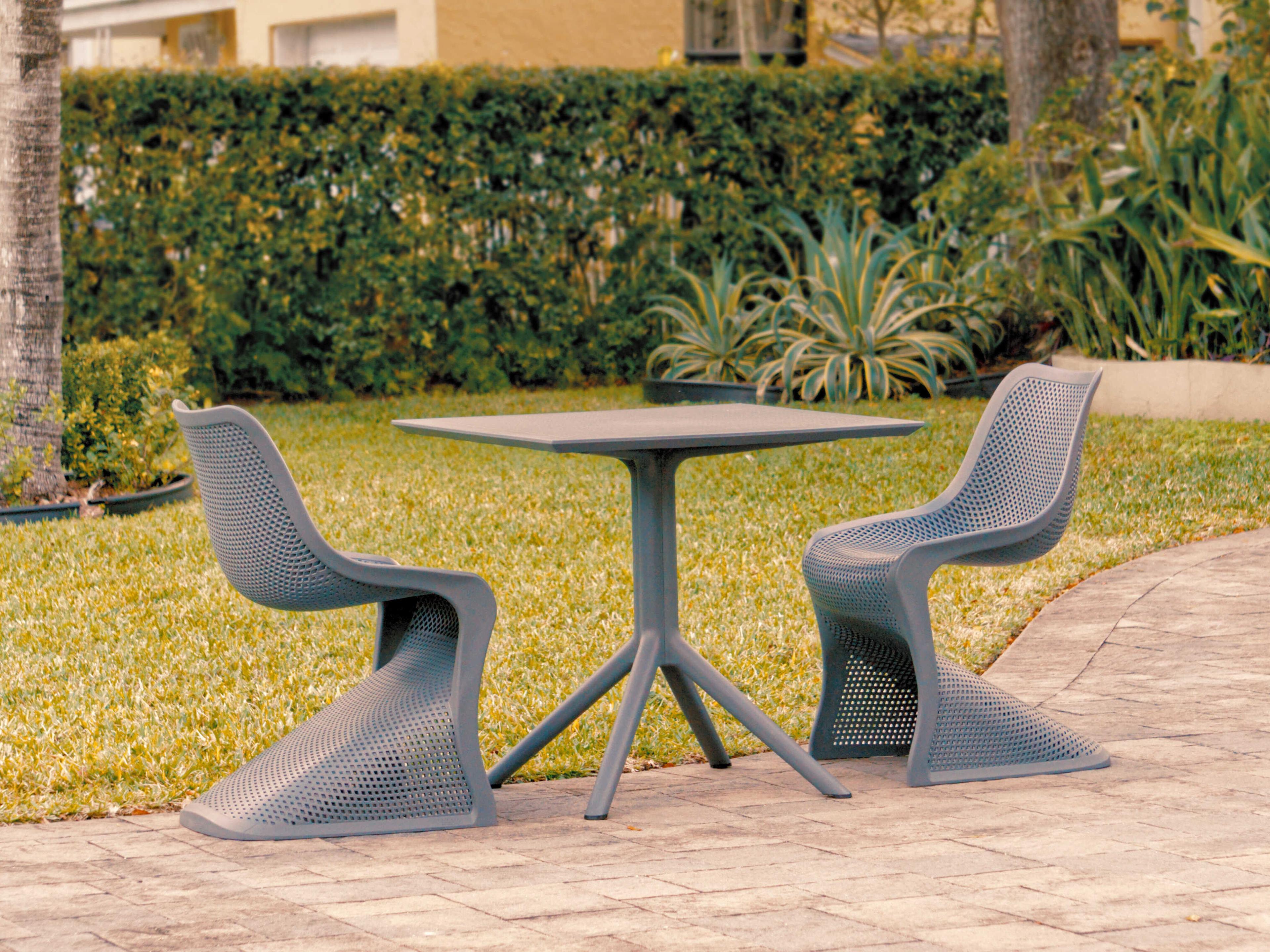 Bloom Dark Gray Polypropylene Dining Set