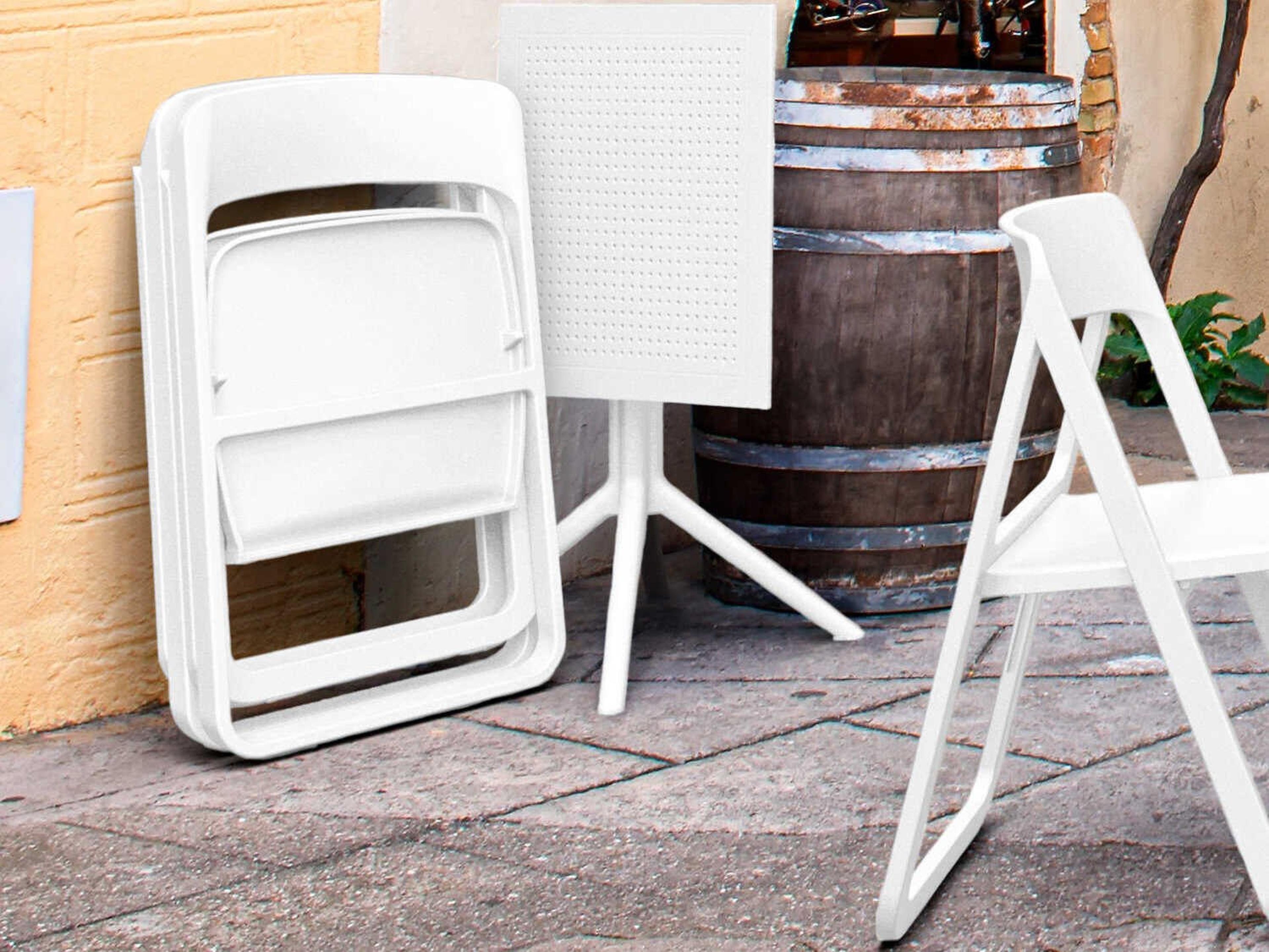 Compamia Dream White Polypropylene Dining Set