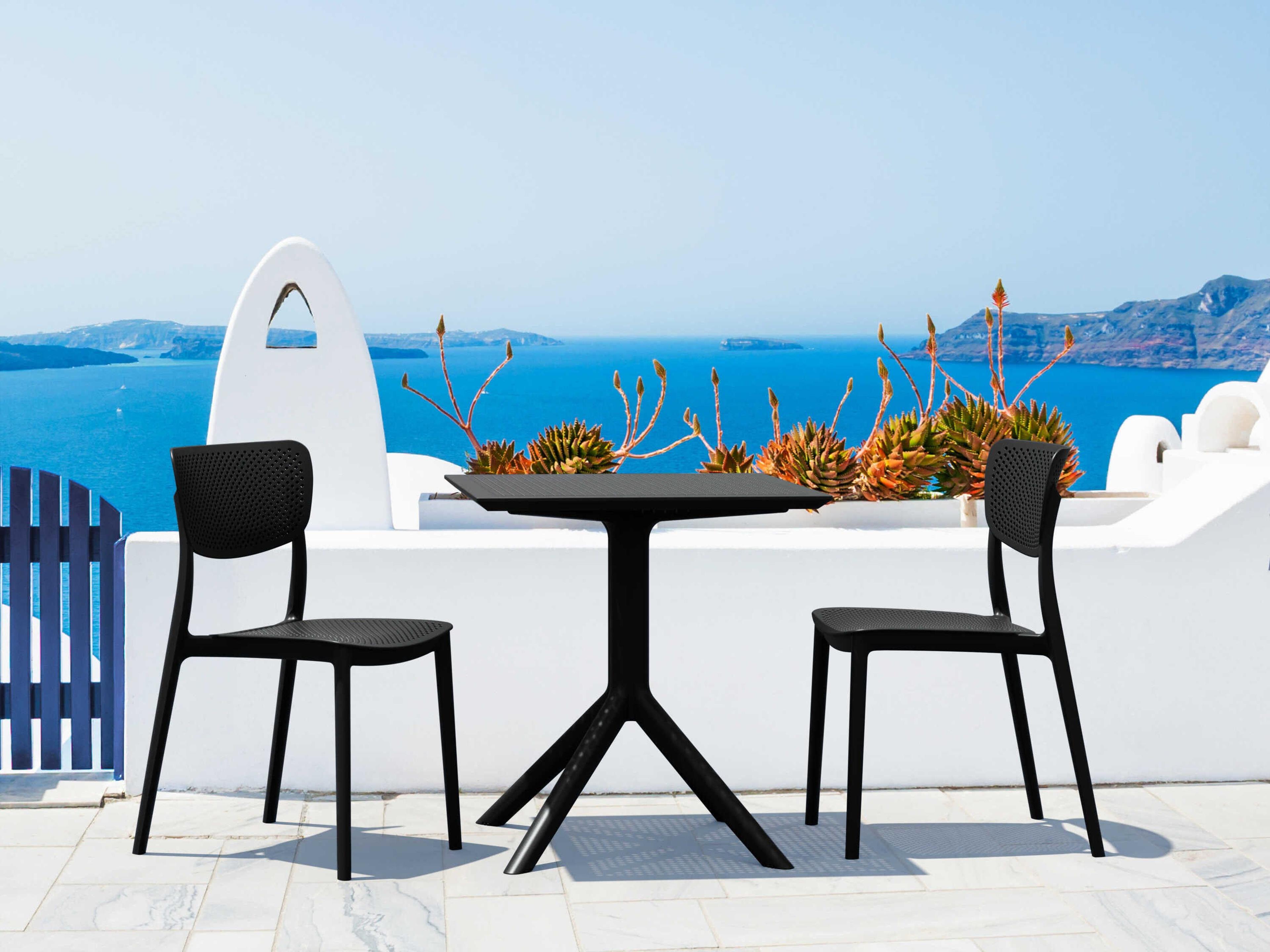 Lucy Black Polypropylene Dining Set