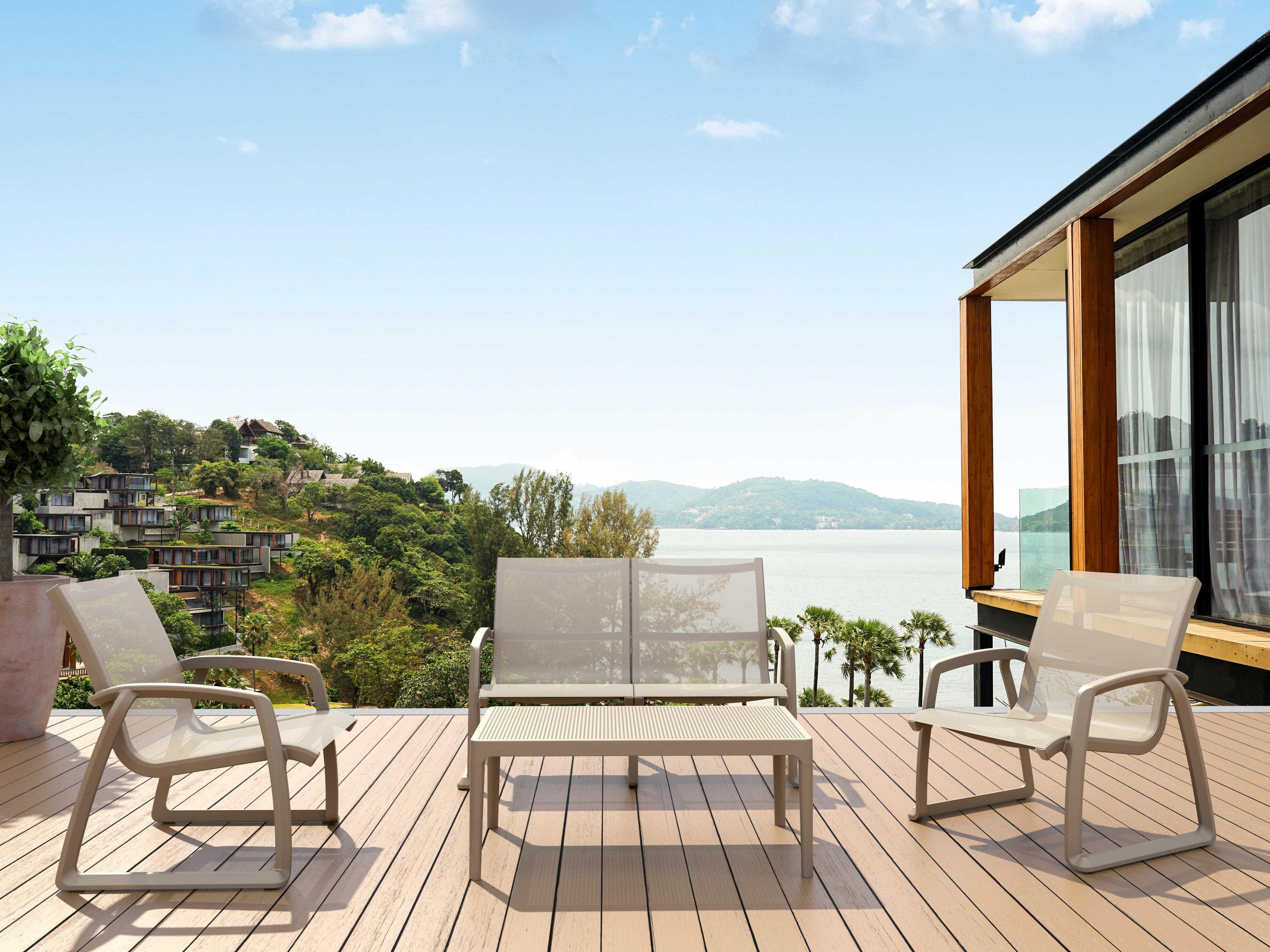 Pacific Taupe Resin Sling Lounge Set