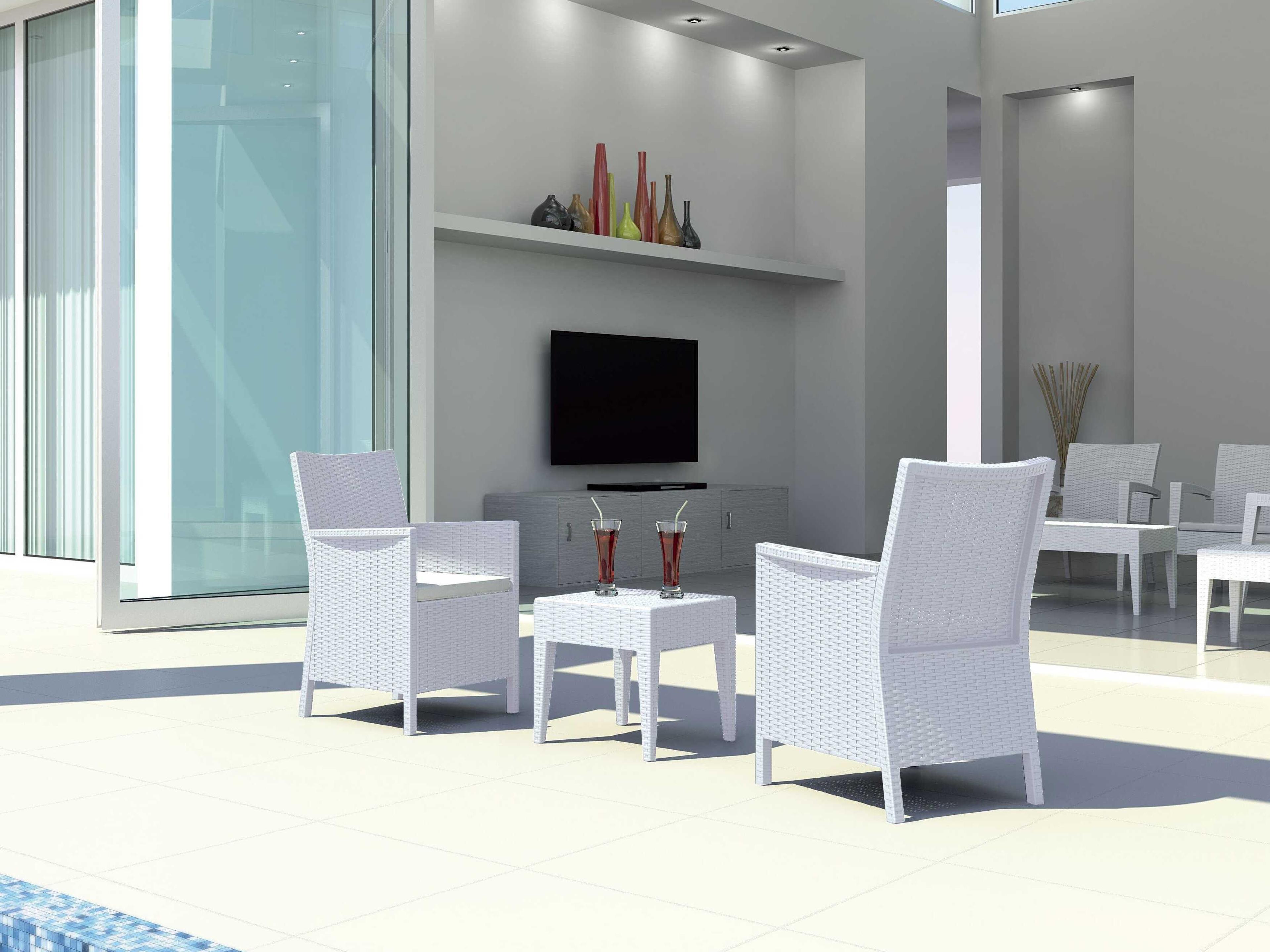 California White Resin Cushion Lounge Set