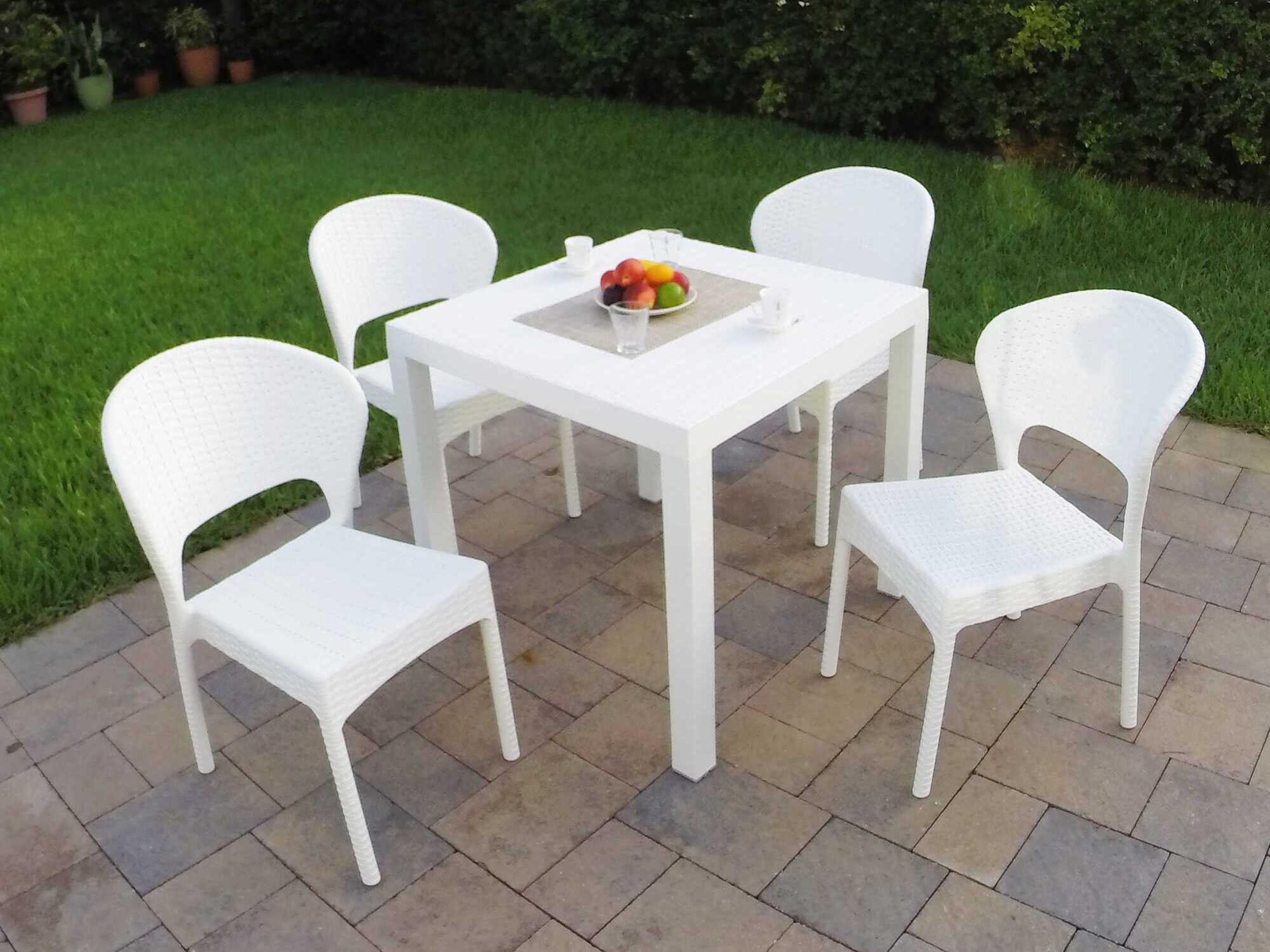 Daytona White Resin Dining Set