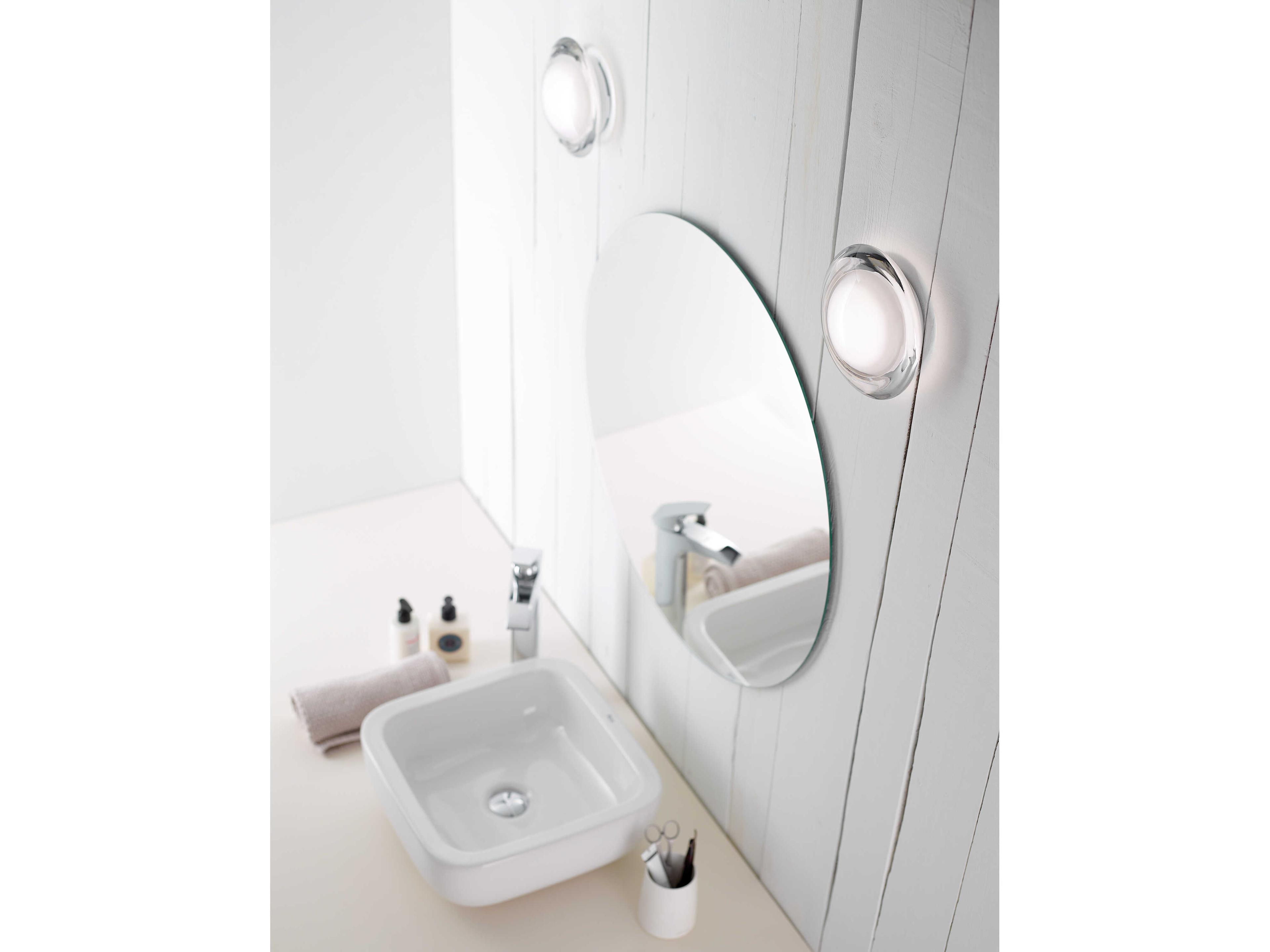 Carpyen Venus Clear Wall Sconce