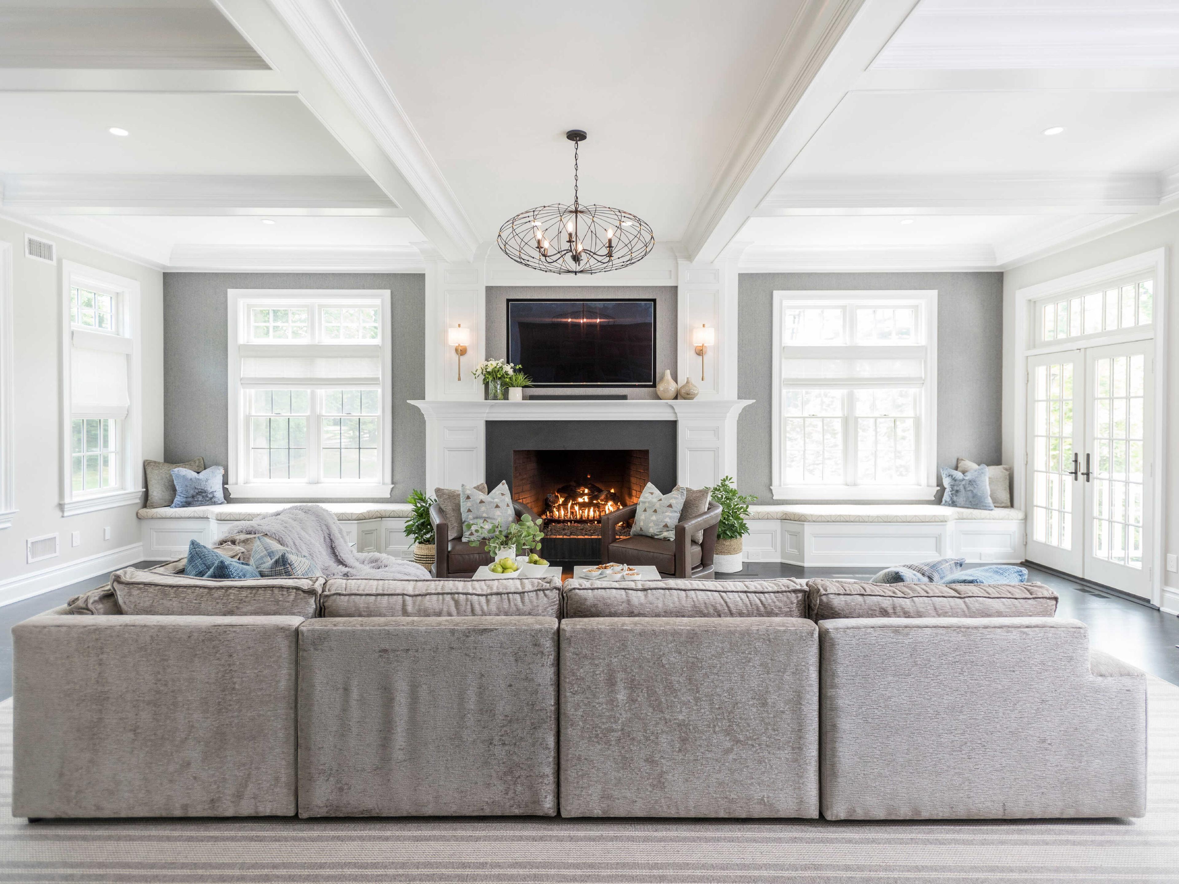 Crystorama Zucca 4-Light English Bronze Antique Gold Candelabra Round Chandelier