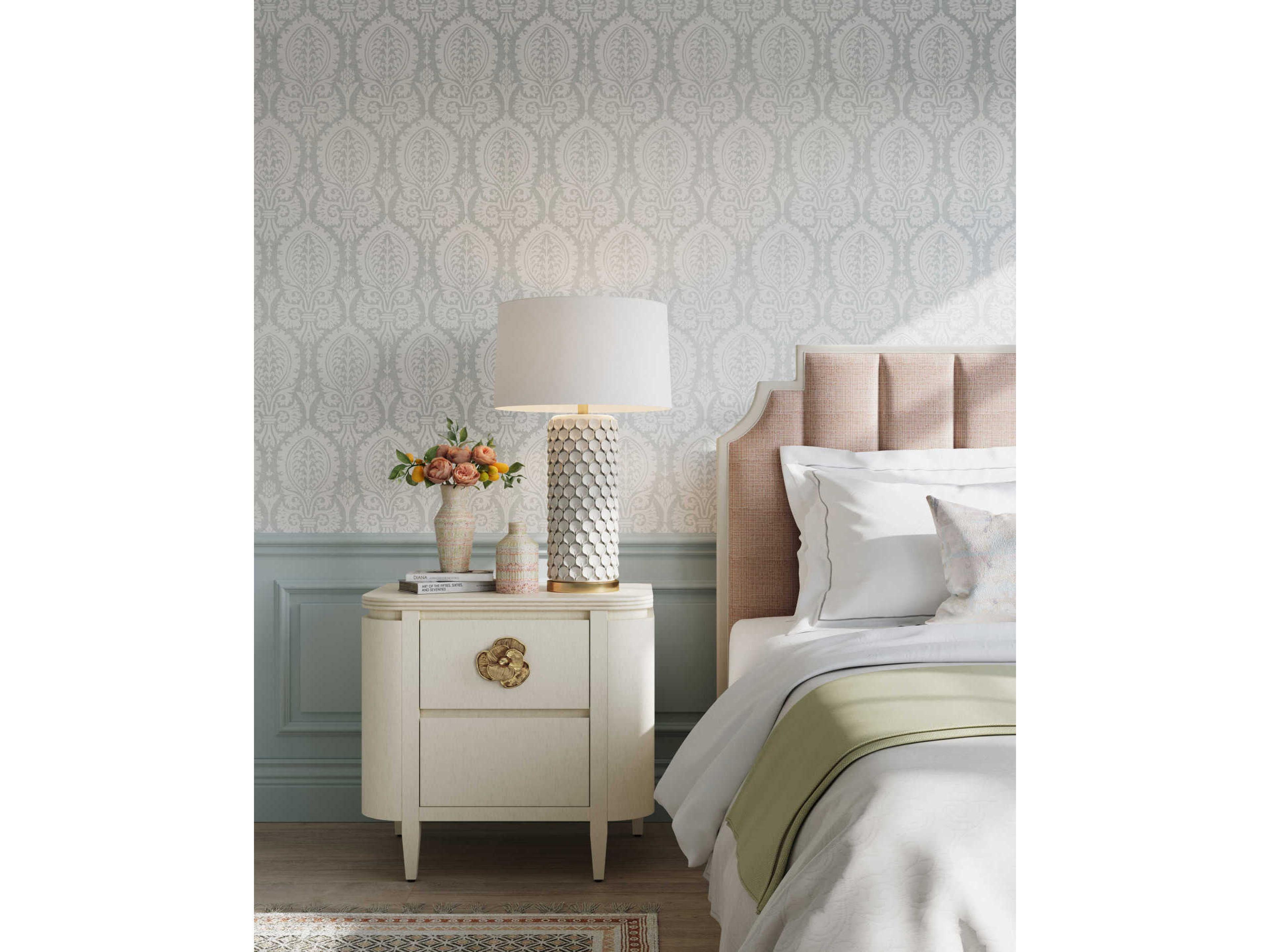 Currey & Company Calla Lily Edison Bulb Buffet/Table Cream Antique Brass Off White Buffet Lamp with Eggshell Shantung Shade