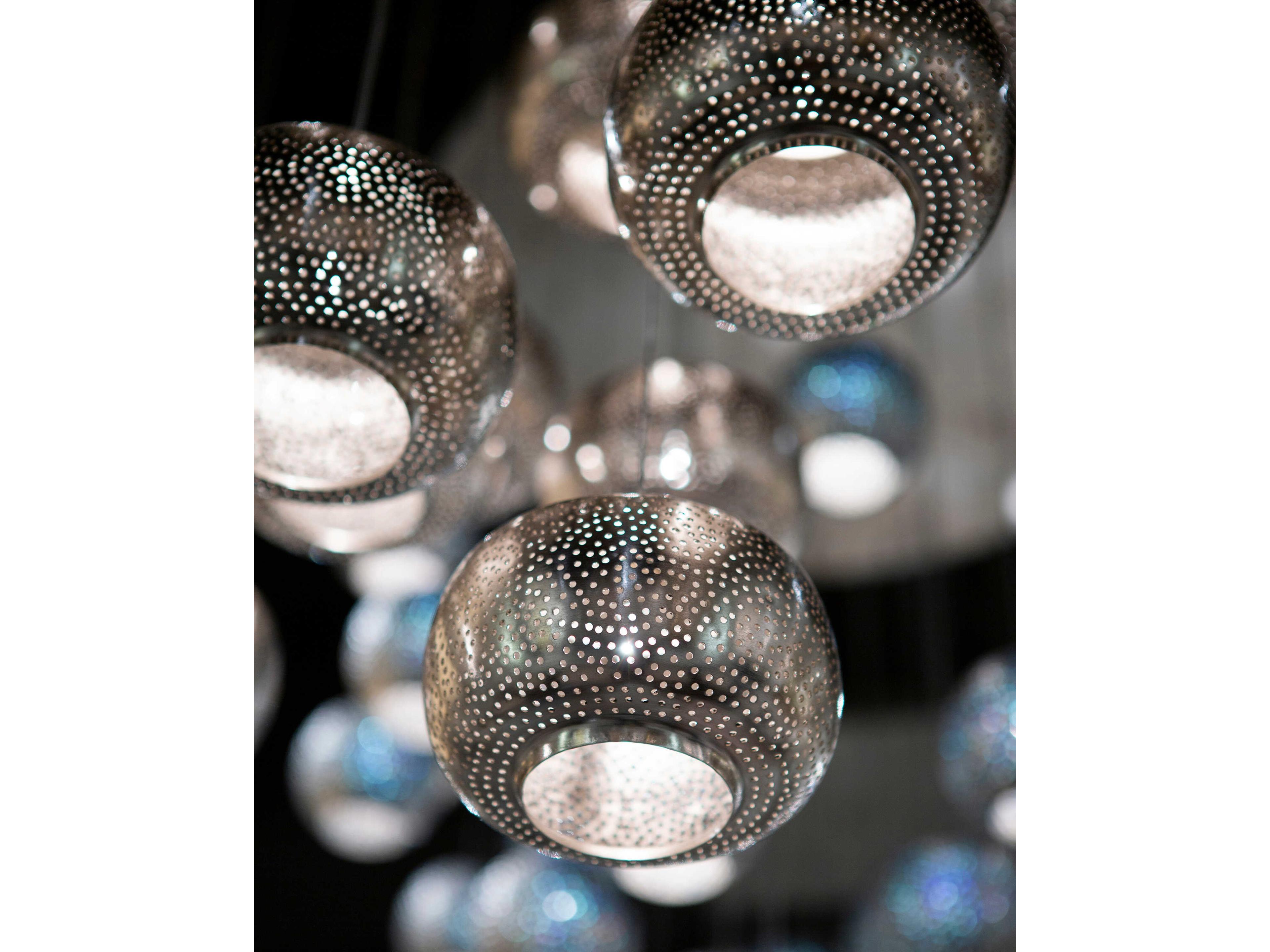 Currey & Company Pepper 15-Light Painted Silver Nickel Globe Pendant