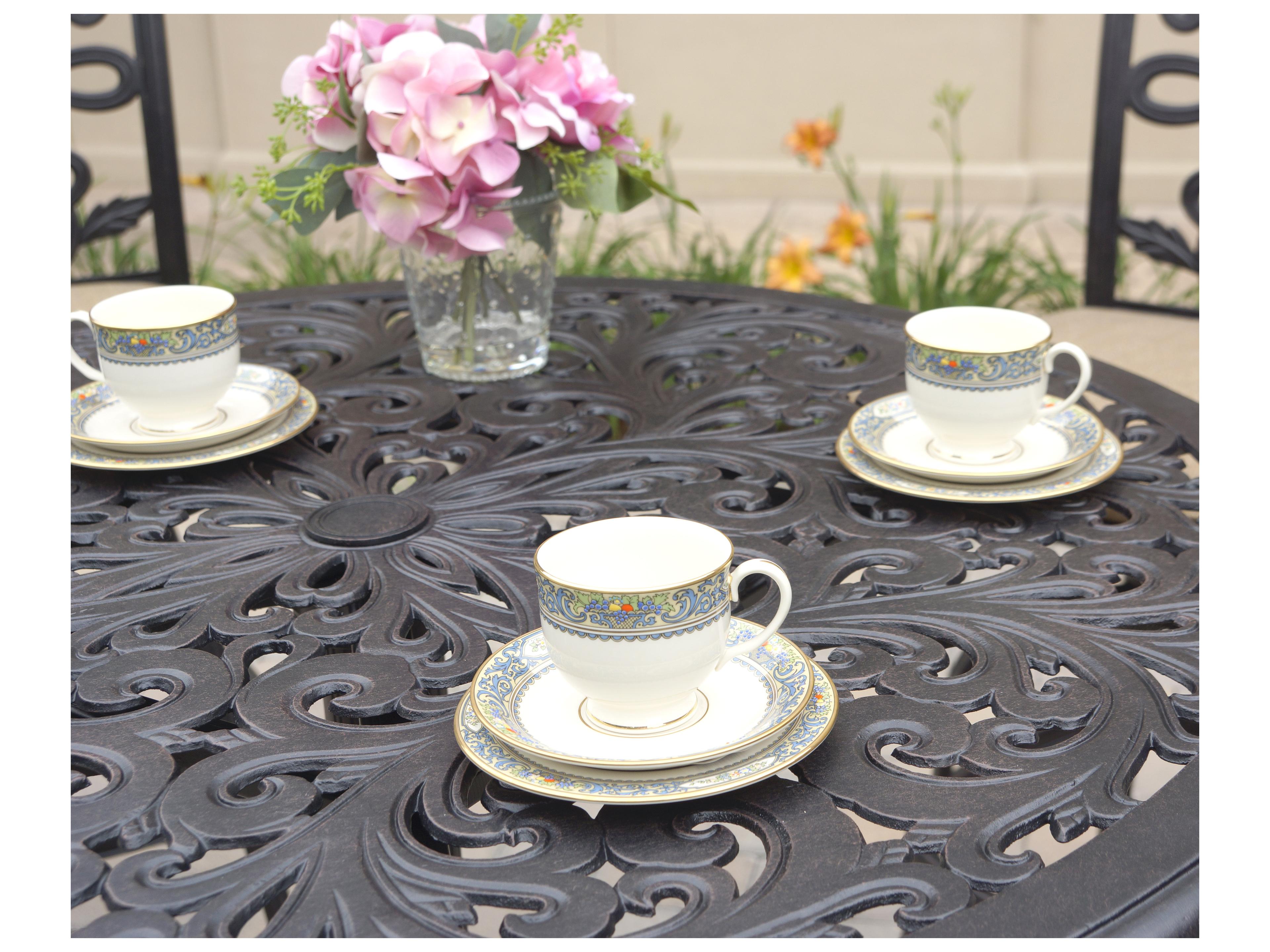 Darlee Outdoor Living Elisabeth Cast Aluminum 5-Piece Bar Set with Cushions and 42'' Round Pedestal Bar Table