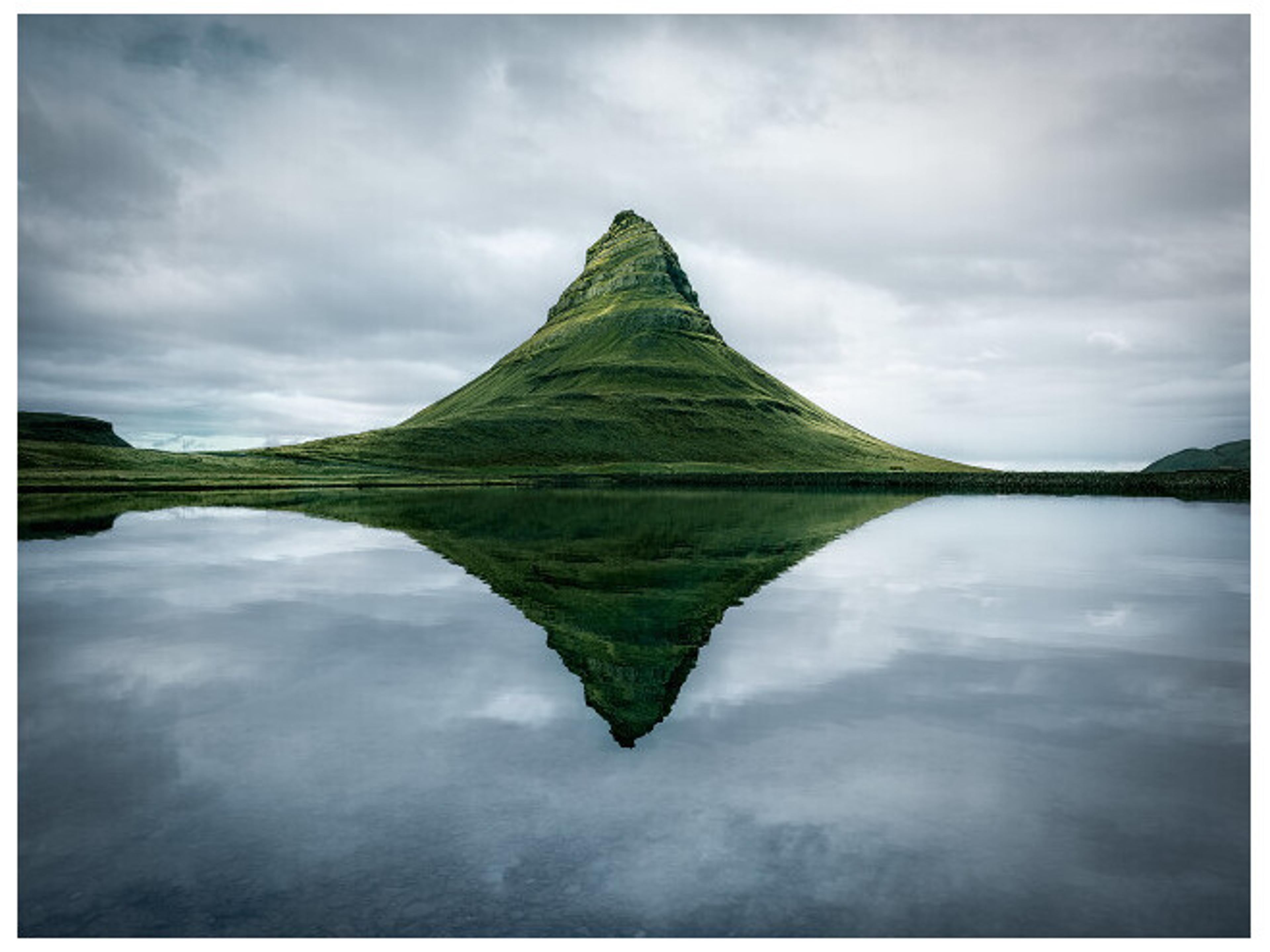 Daleno Unpolished Pillar I Wall Art